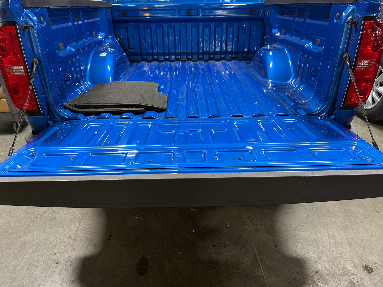 Thumbnail: 2022 Chevrolet Colorado - 7