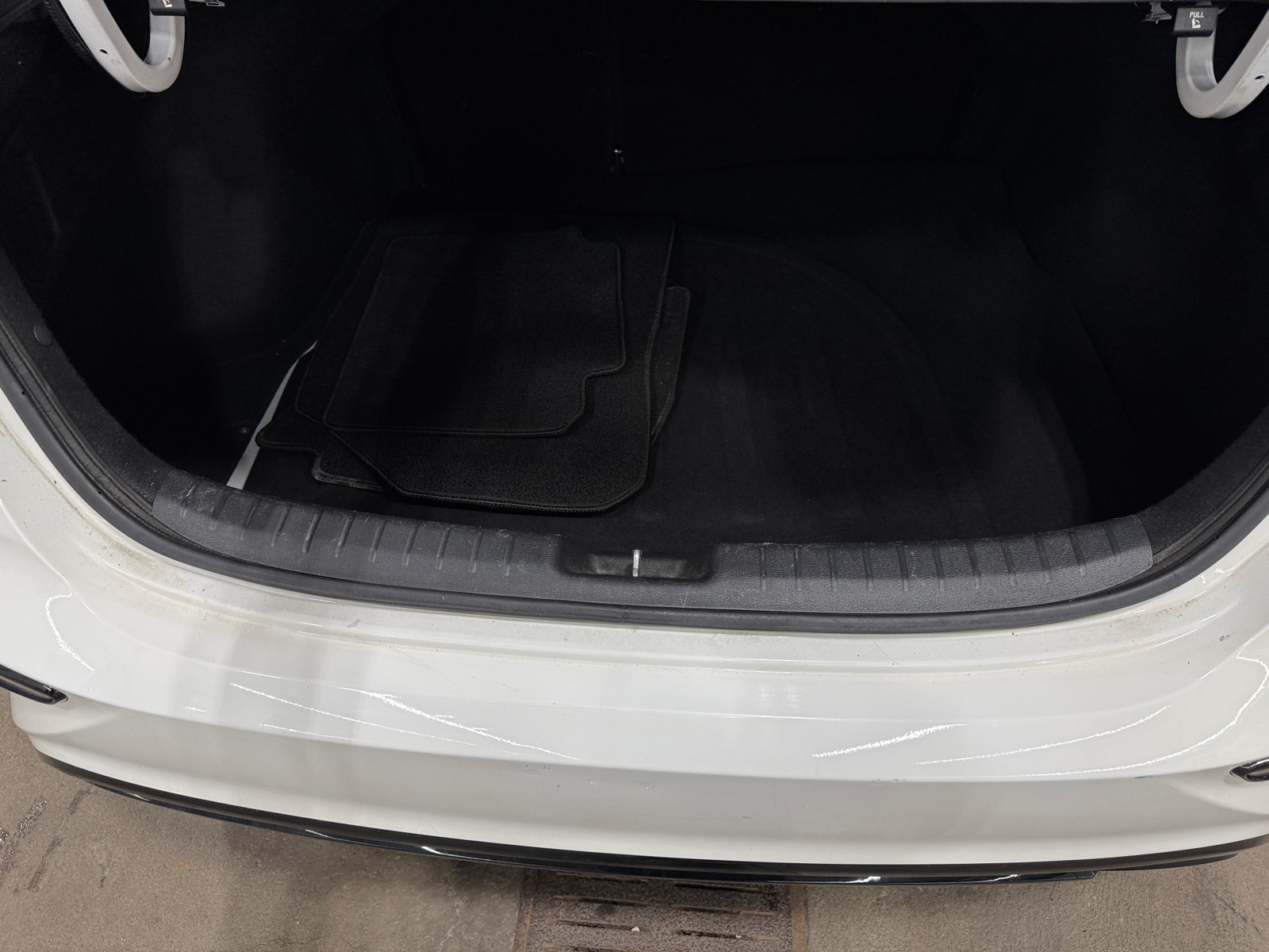 Thumbnail: 2020 Kia Forte - 7