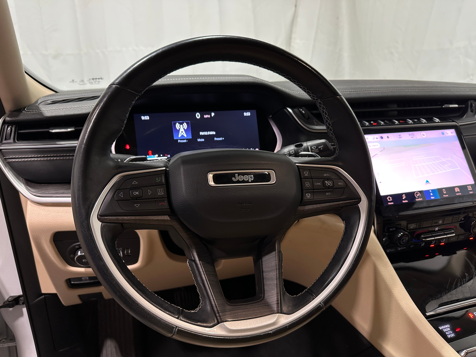 Thumbnail: 2021 Jeep Grand Cherokee L - 4