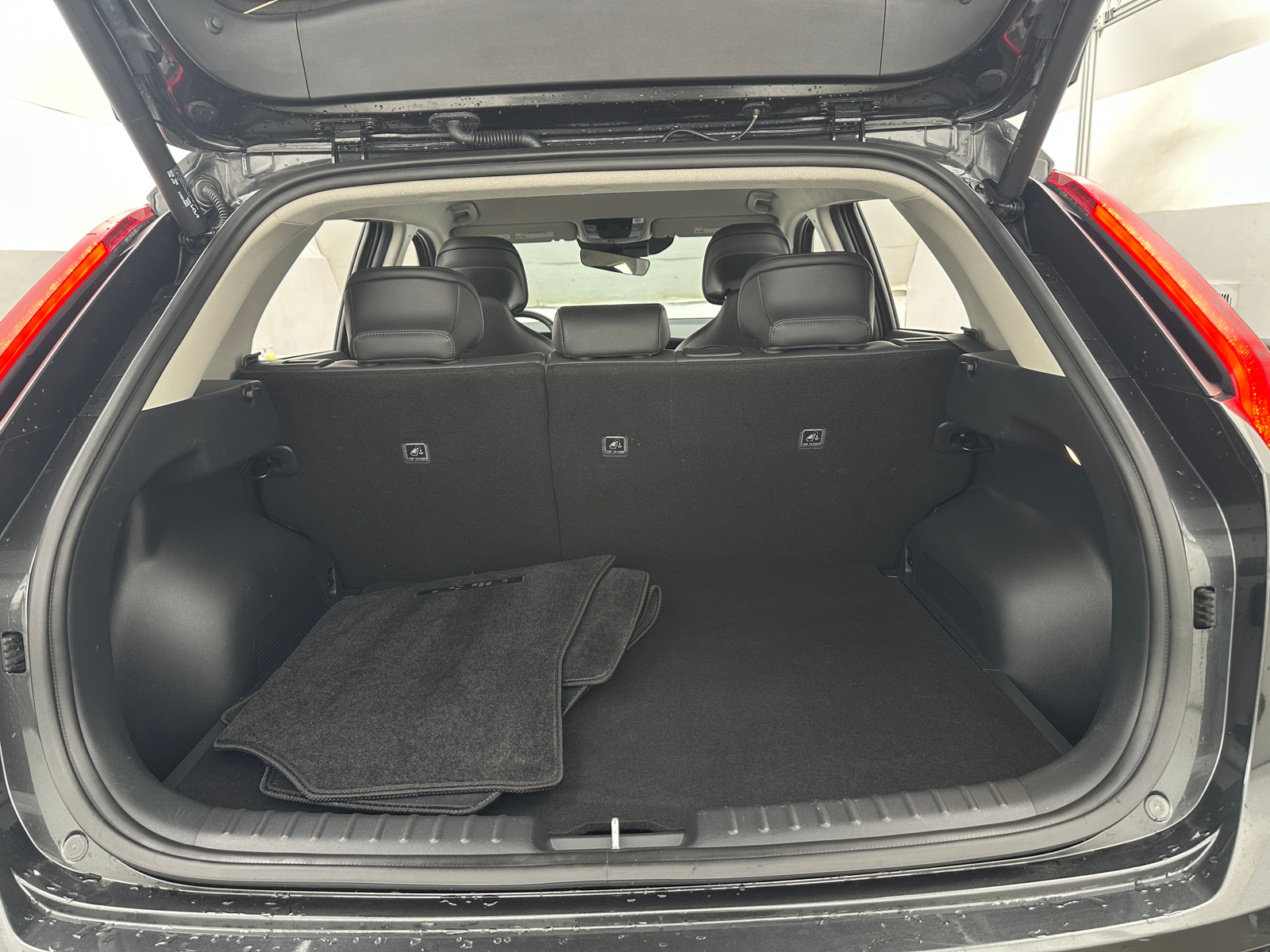 Thumbnail: 2023 Kia Niro - 6