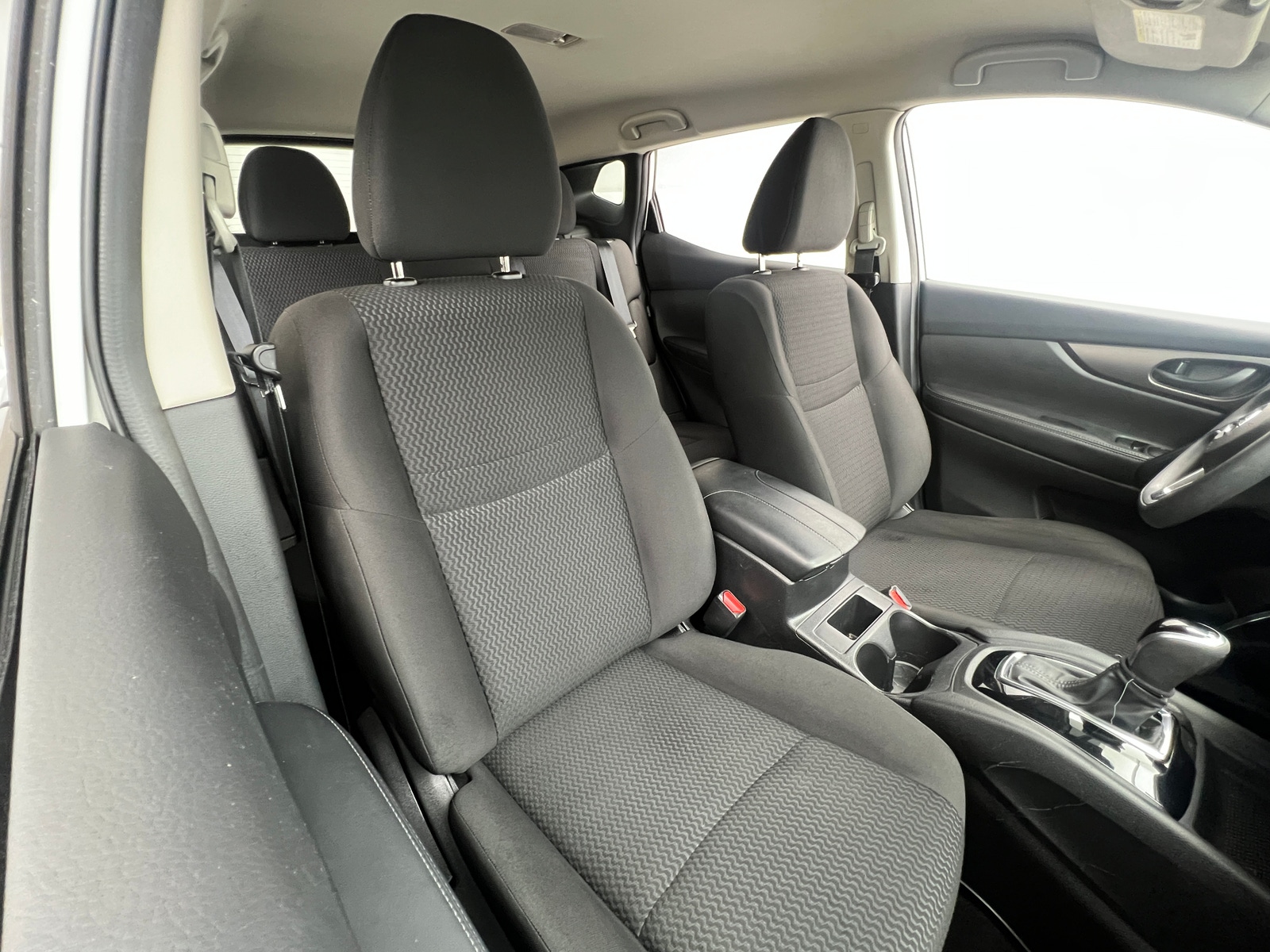 Thumbnail: 2020 Nissan Rogue Sport - 2