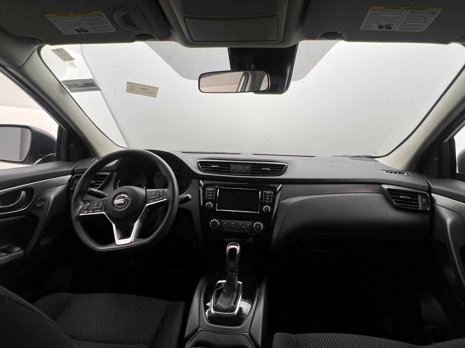 Thumbnail: 2020 Nissan Rogue Sport - 3