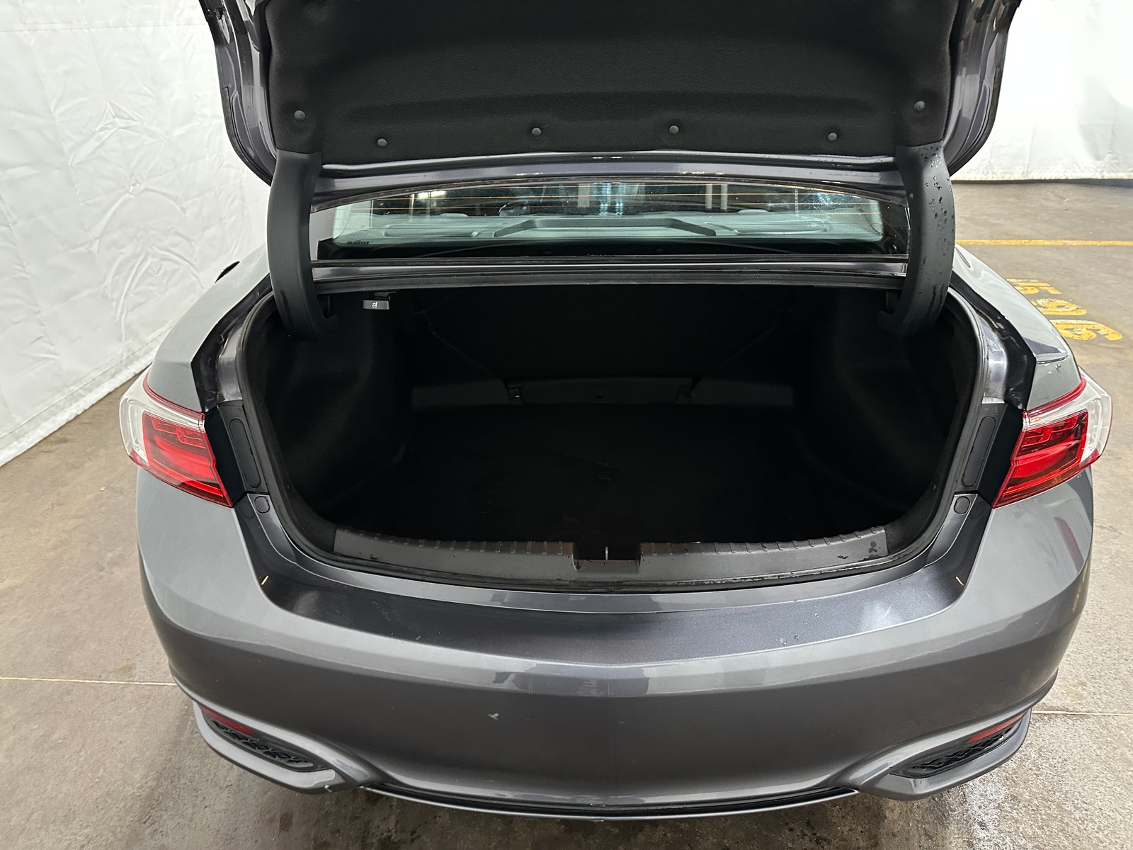 Thumbnail: 2017 Acura ILX - 6