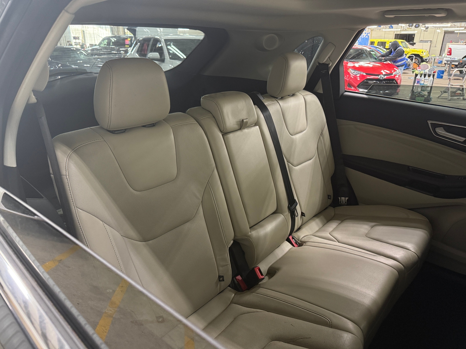 Thumbnail: 2015 Ford Edge - 5