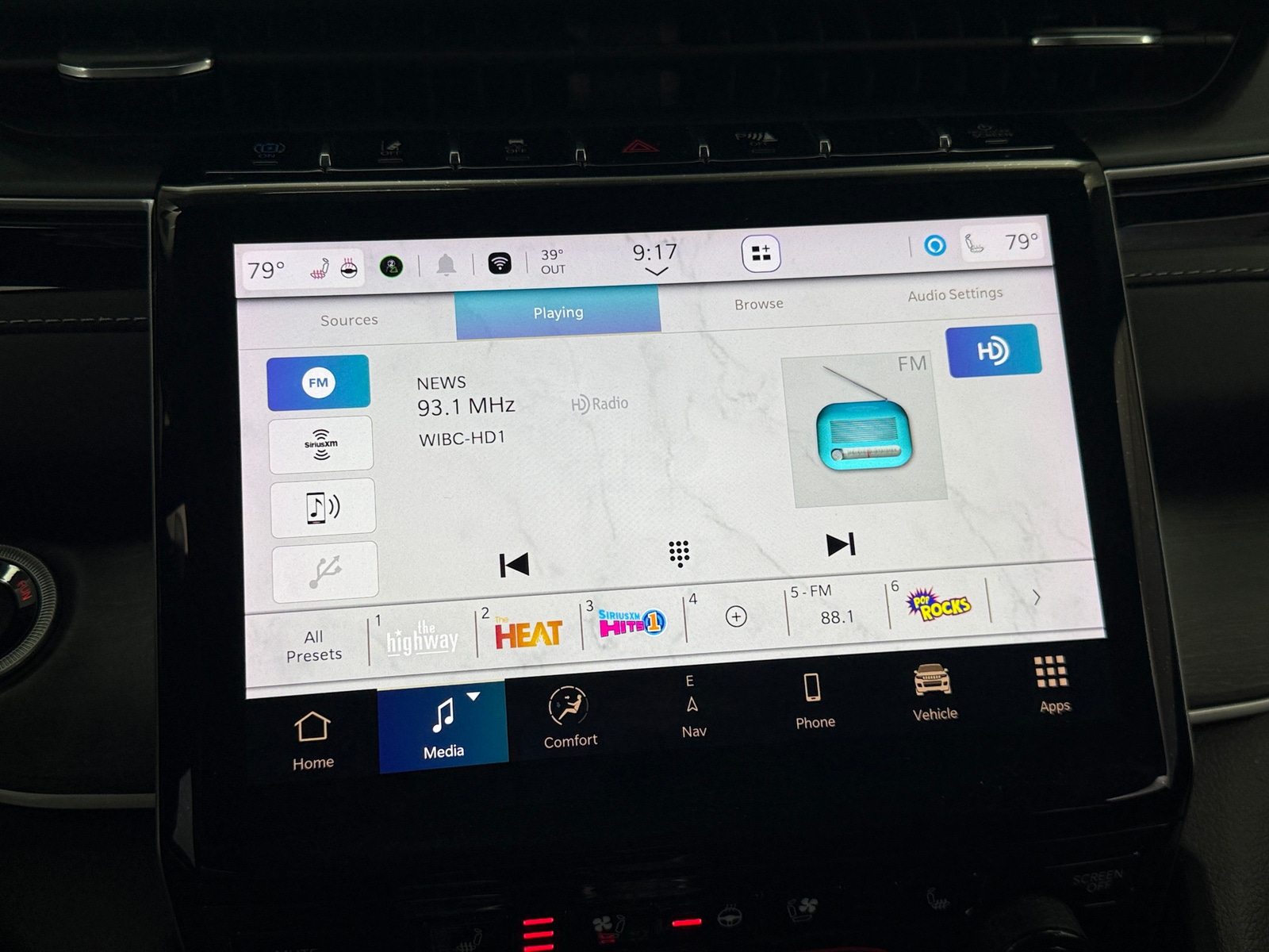 Thumbnail: 2022 Jeep Grand Cherokee - 3