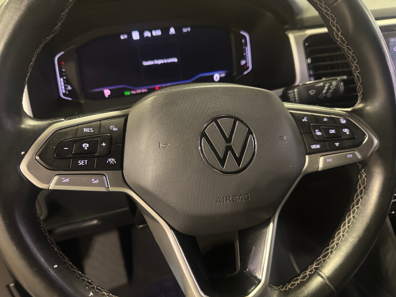 Thumbnail: 2022 Volkswagen Atlas - 4