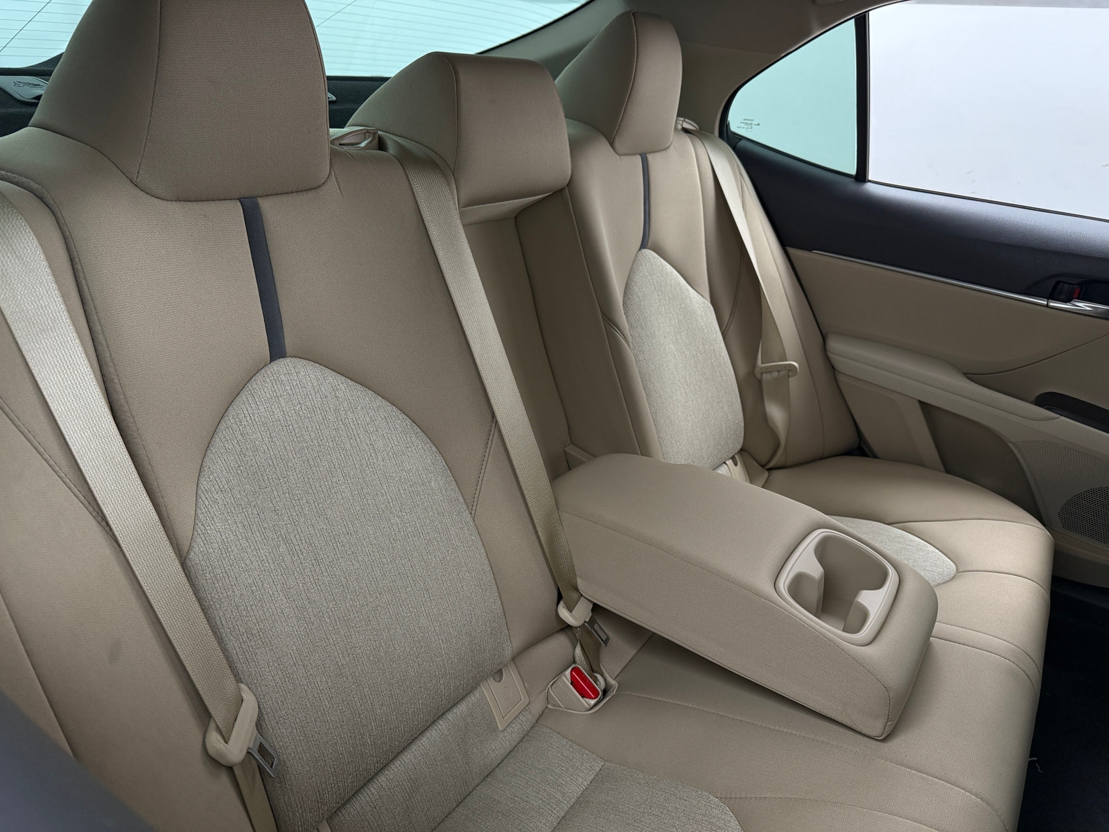 Thumbnail: 2021 Toyota Camry - 6