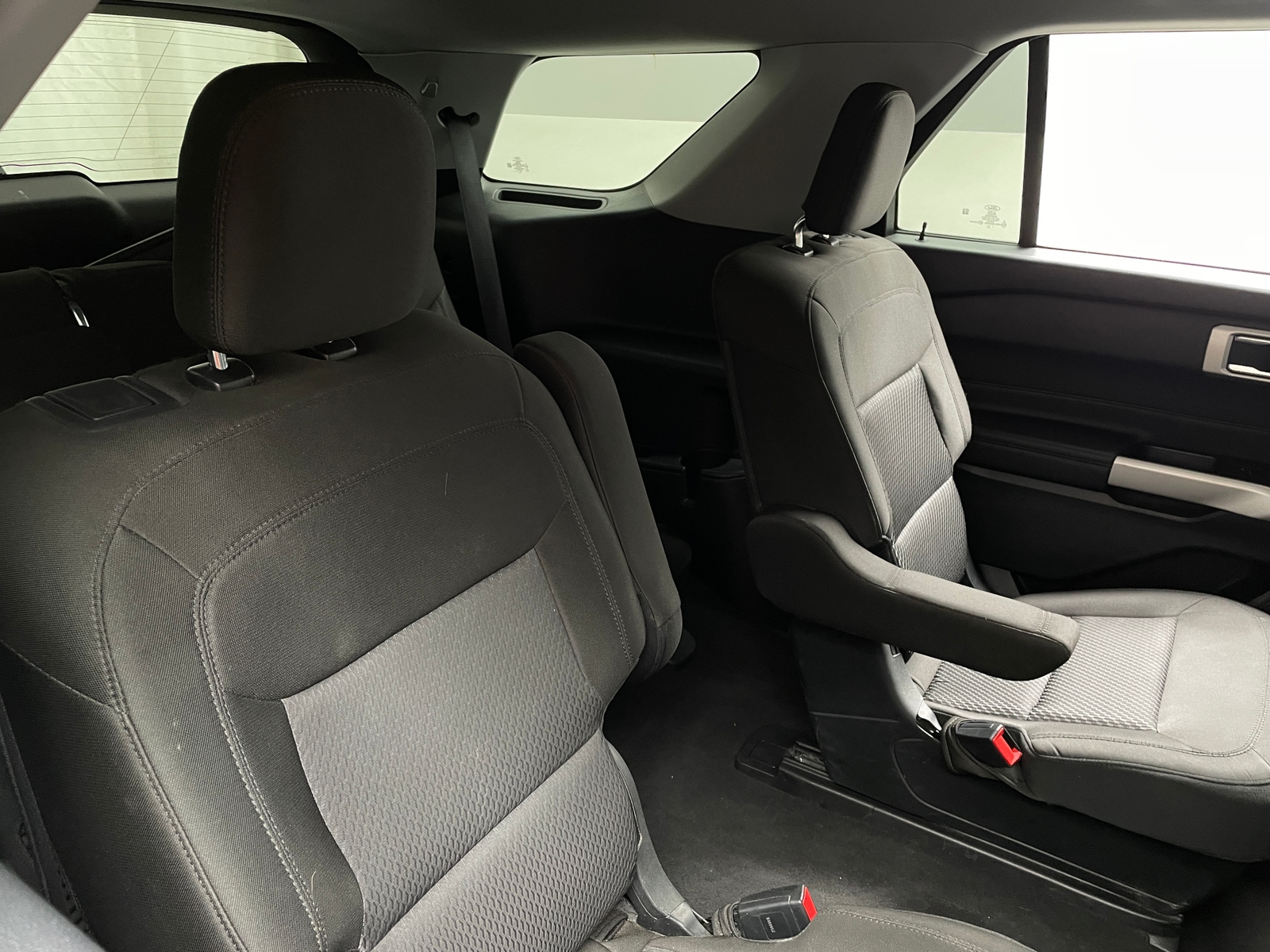 Thumbnail: 2022 Ford Explorer - 6