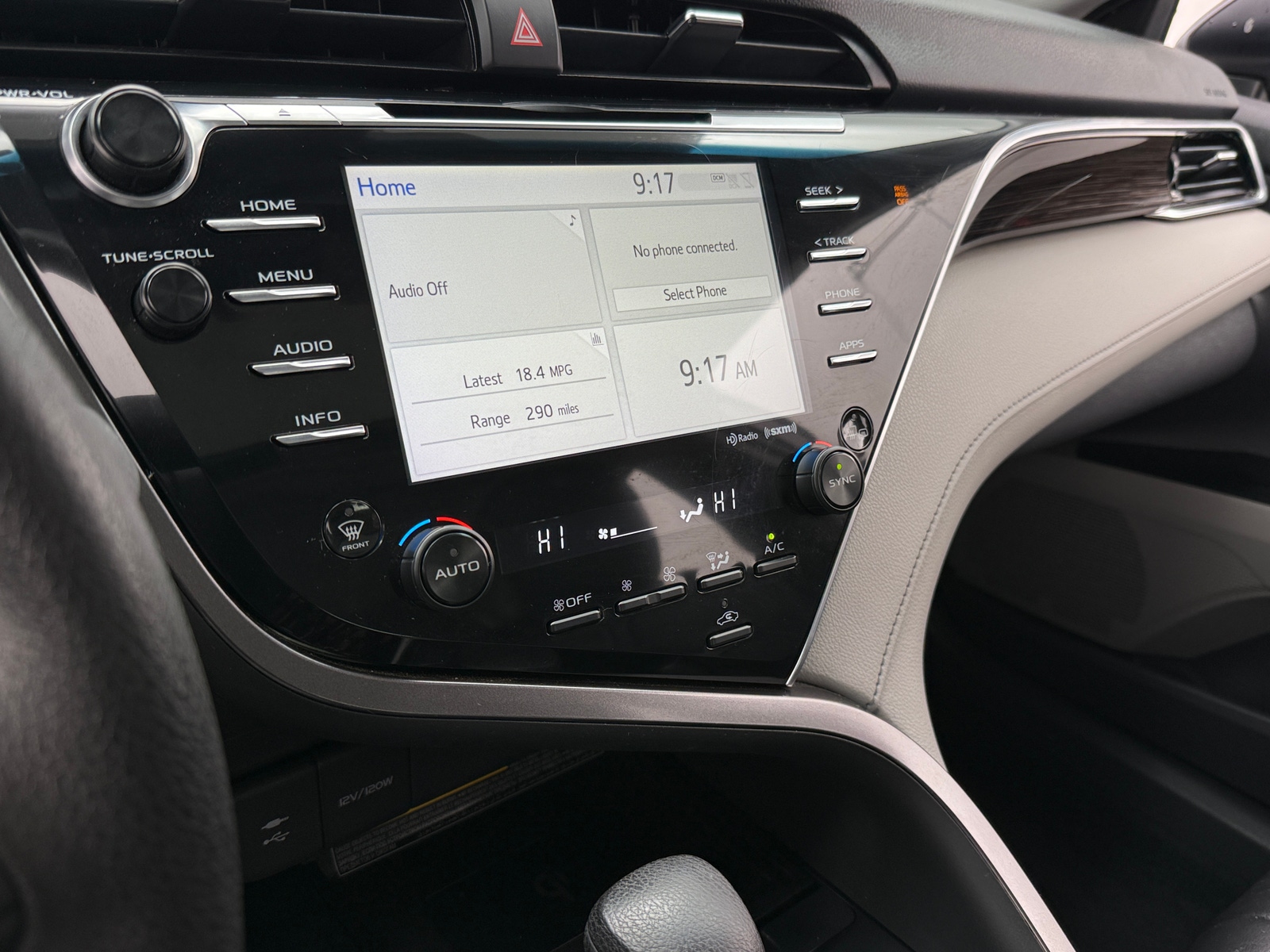 Thumbnail: 2018 Toyota Camry - 4