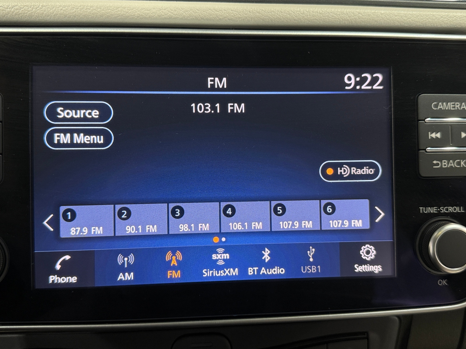 Thumbnail: 2020 Nissan Leaf - 3