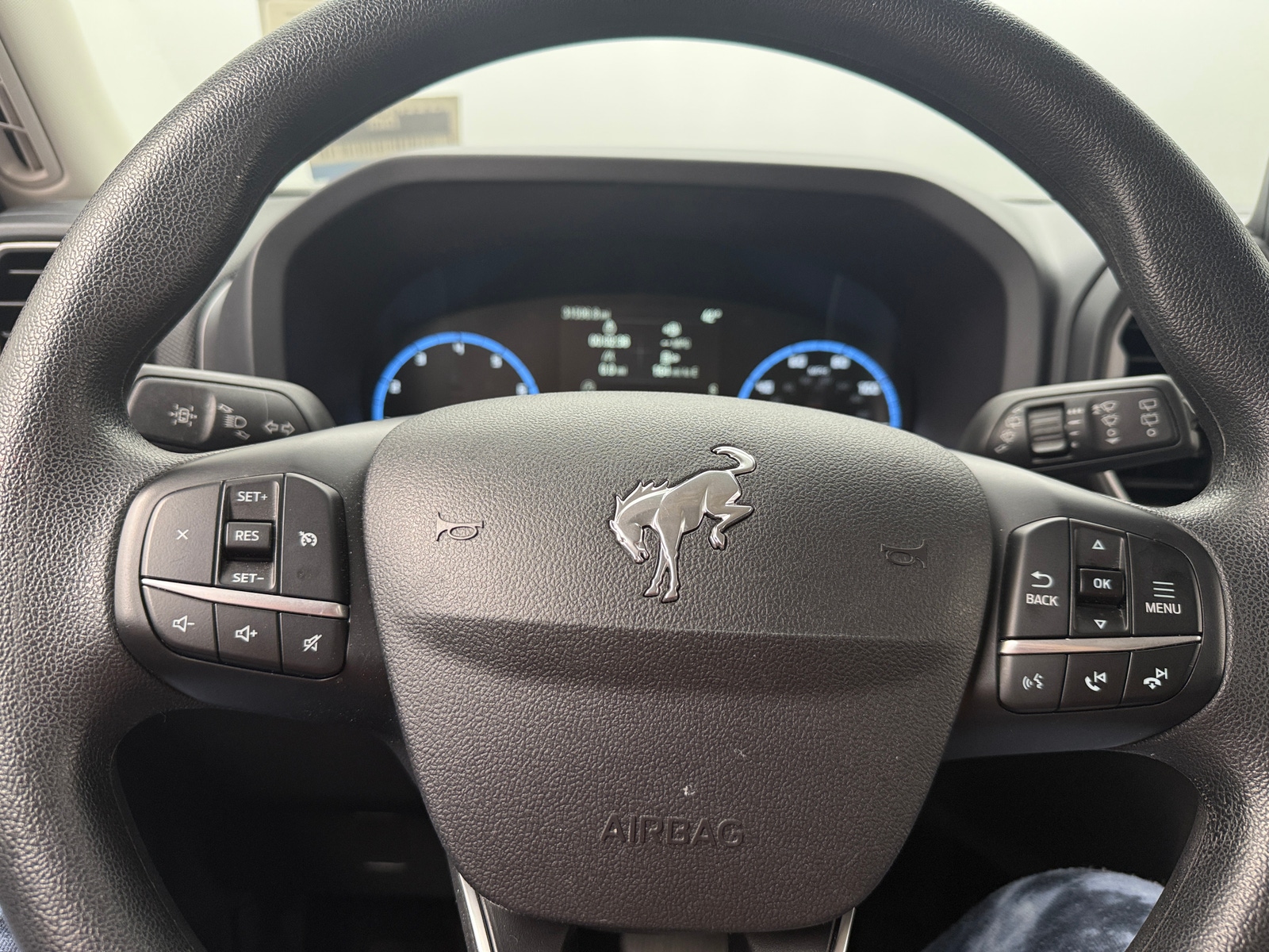 Thumbnail: 2022 Ford Bronco Sport - 5