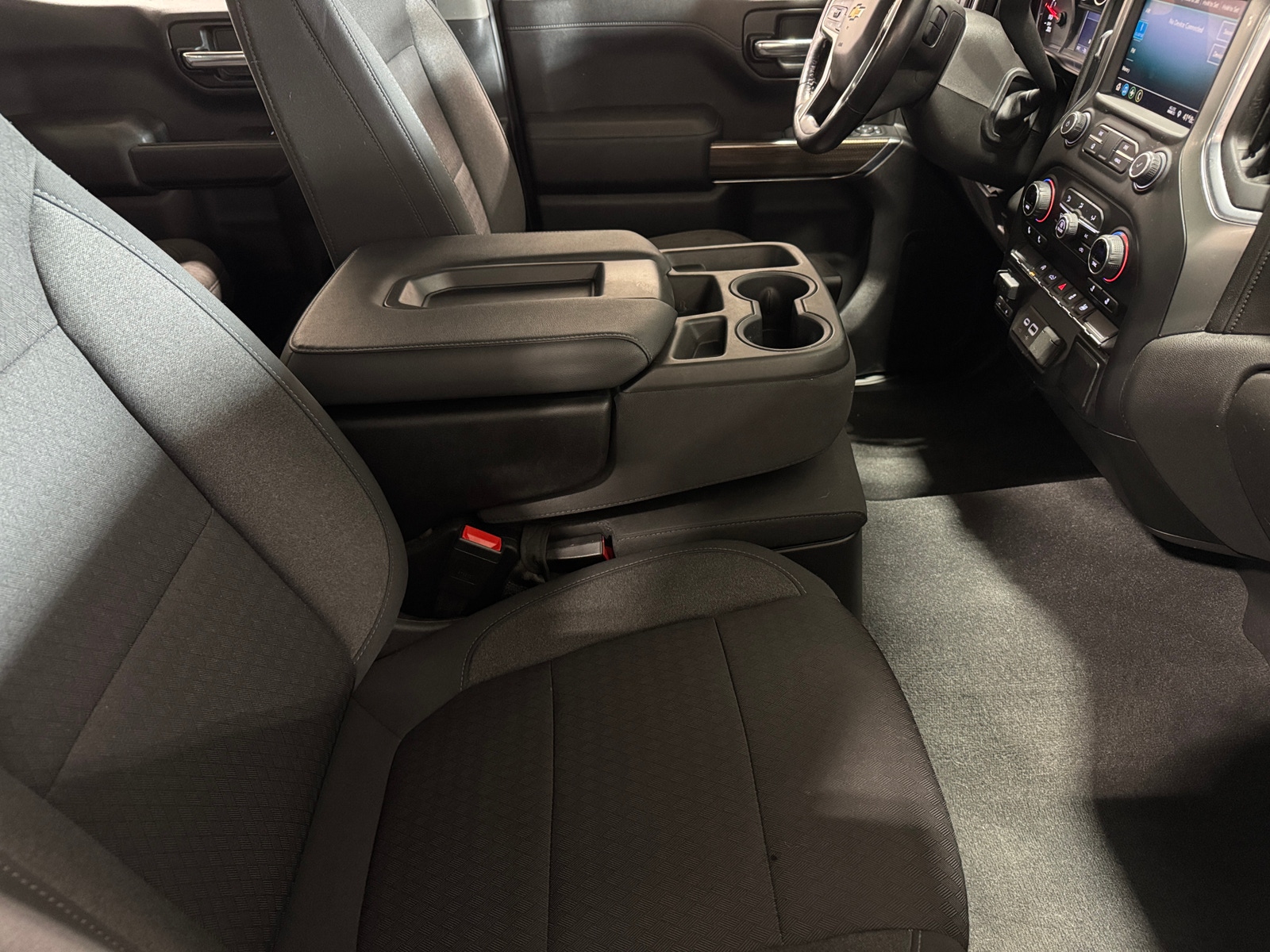 Thumbnail: 2021 Chevrolet Silverado 1500 - 2