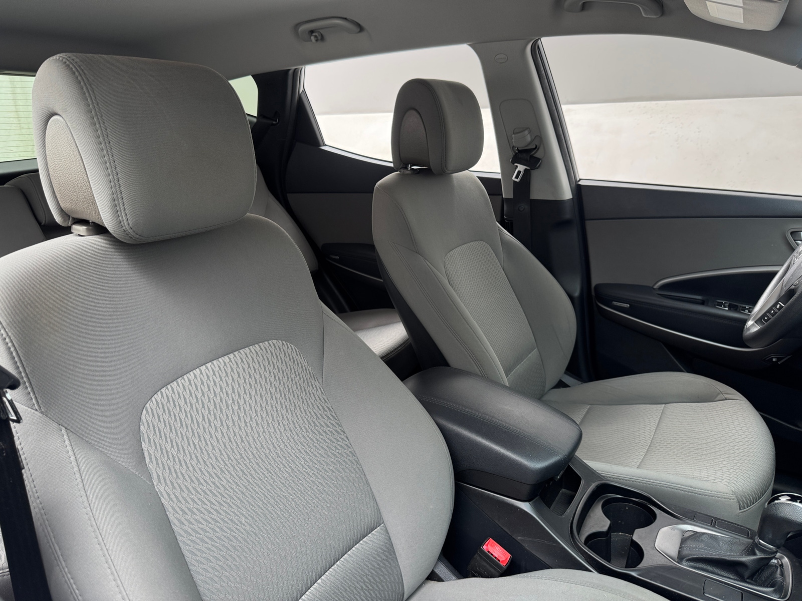 Thumbnail: 2016 Hyundai Santa Fe - 2