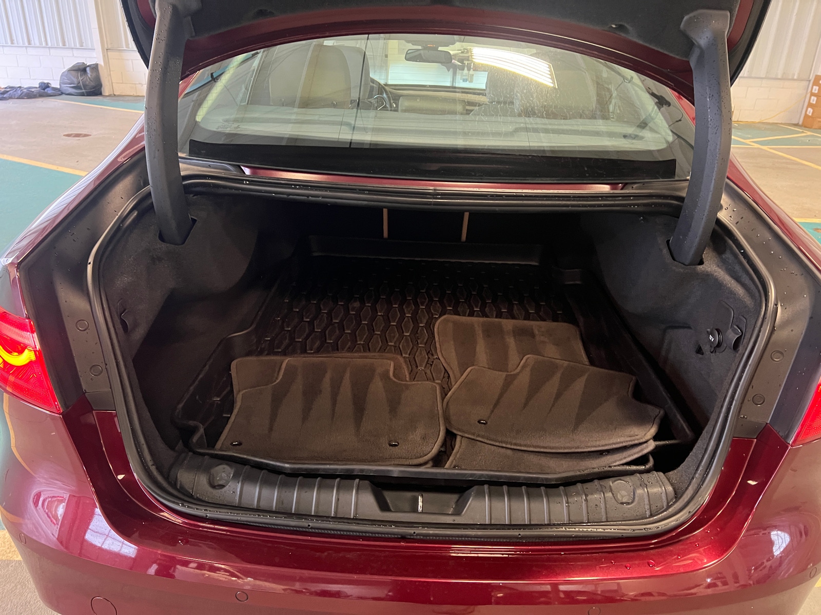 Thumbnail: 2017 Jaguar XF - 6