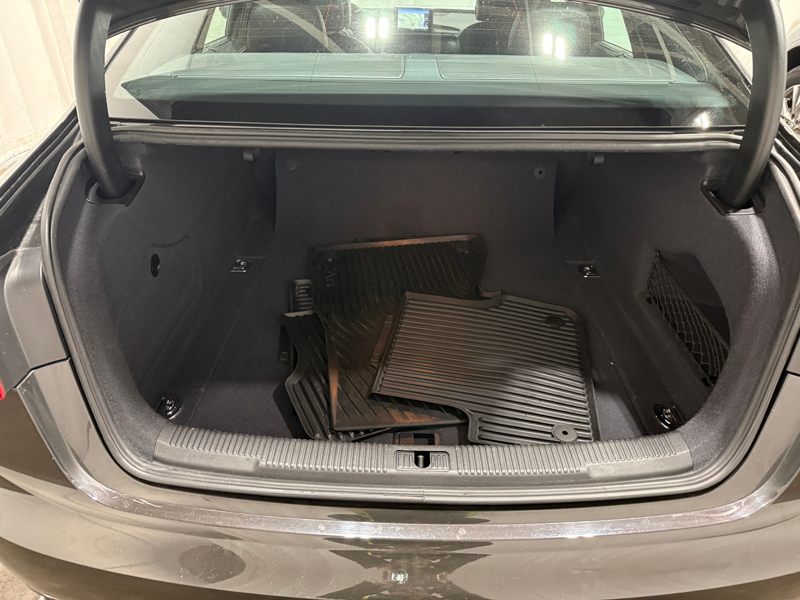 Thumbnail: 2015 Audi A6 - 6