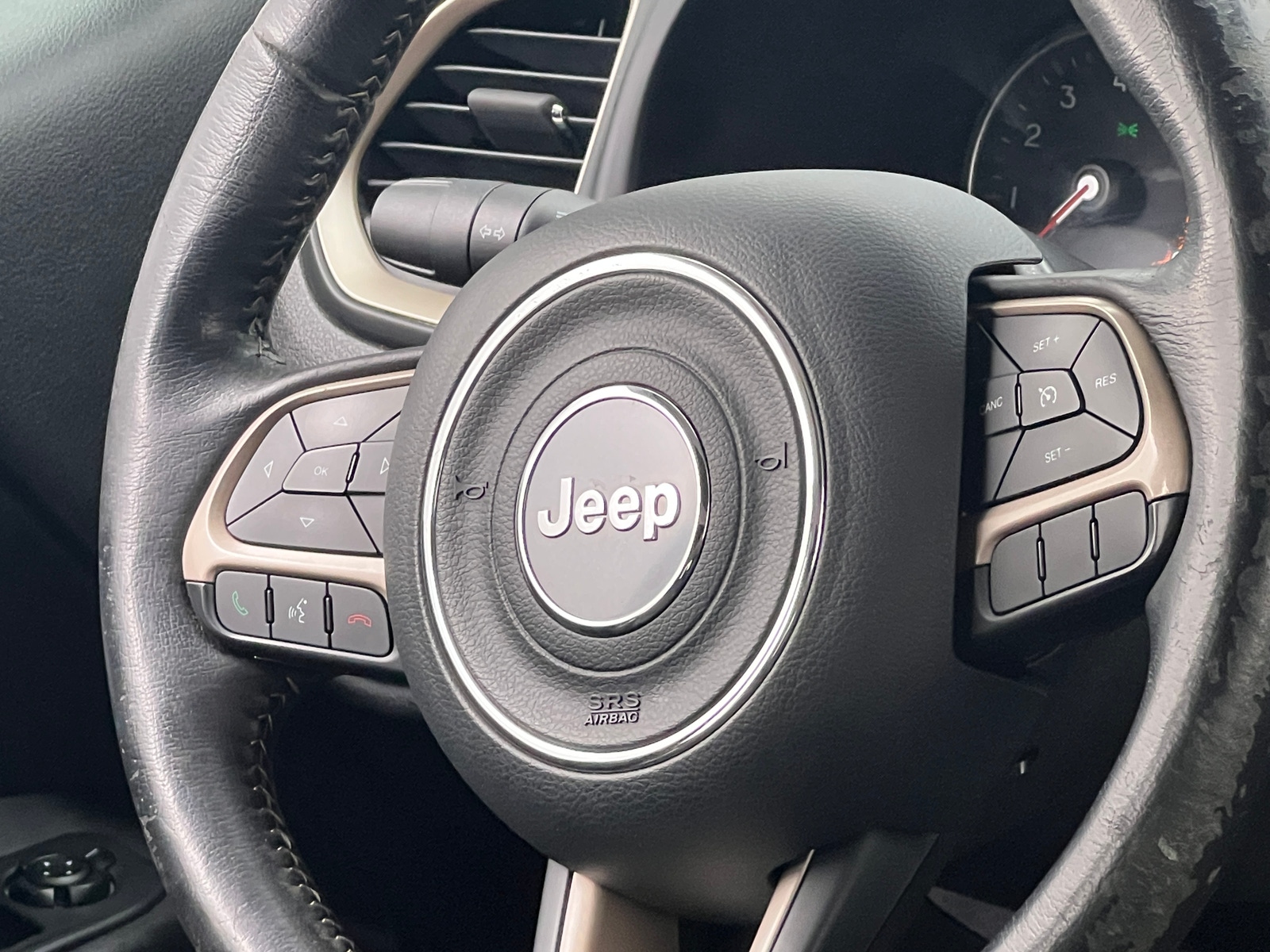 Thumbnail: 2017 Jeep Renegade - 4