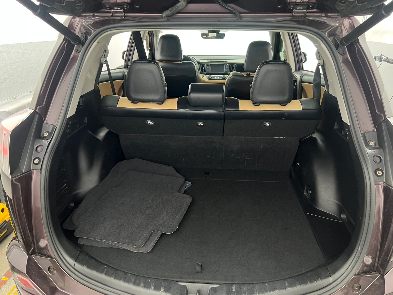 Thumbnail: 2017 Toyota RAV4 - 6