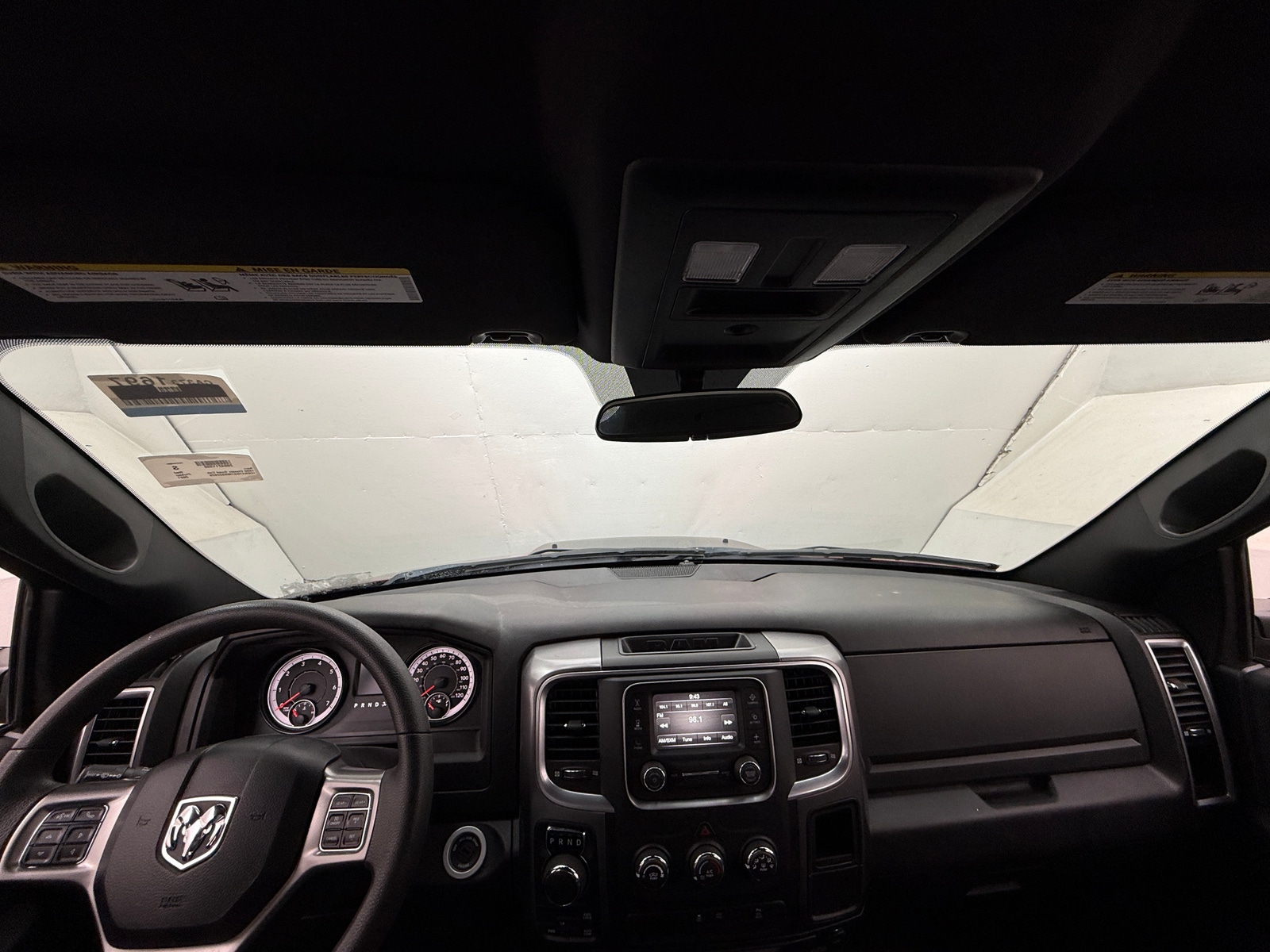 Thumbnail: 2021 RAM 1500 Classic - 3