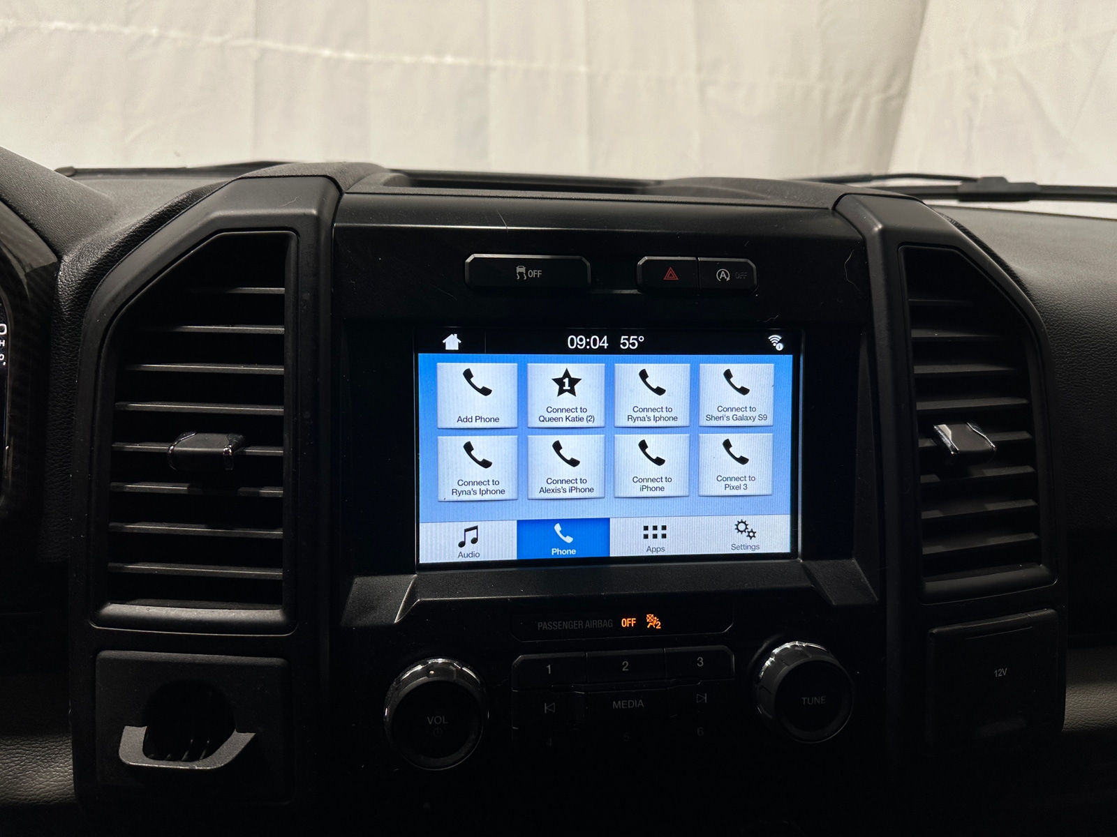 Thumbnail: 2017 Ford Econoline - 4