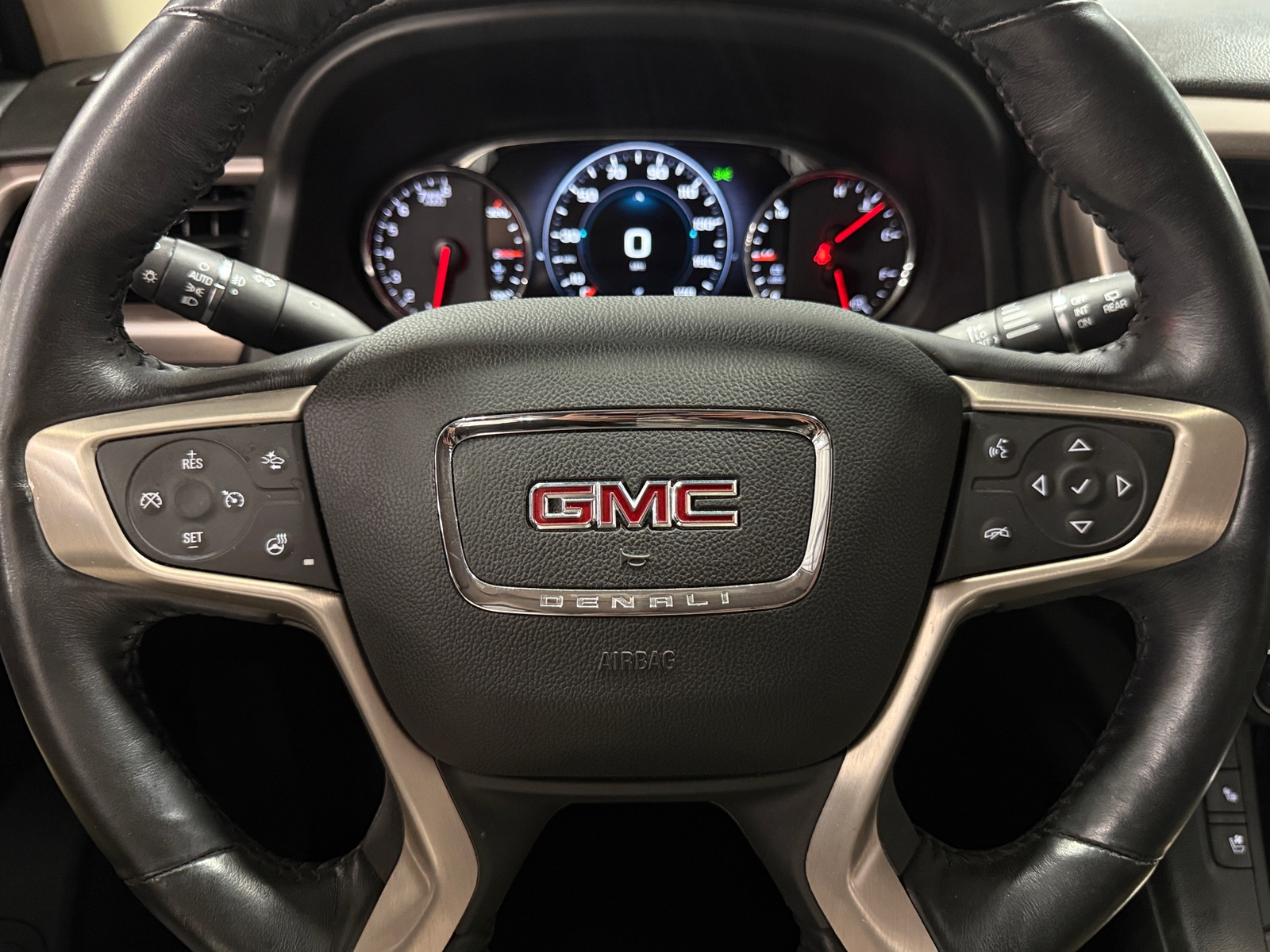 Thumbnail: 2017 GMC Acadia - 4