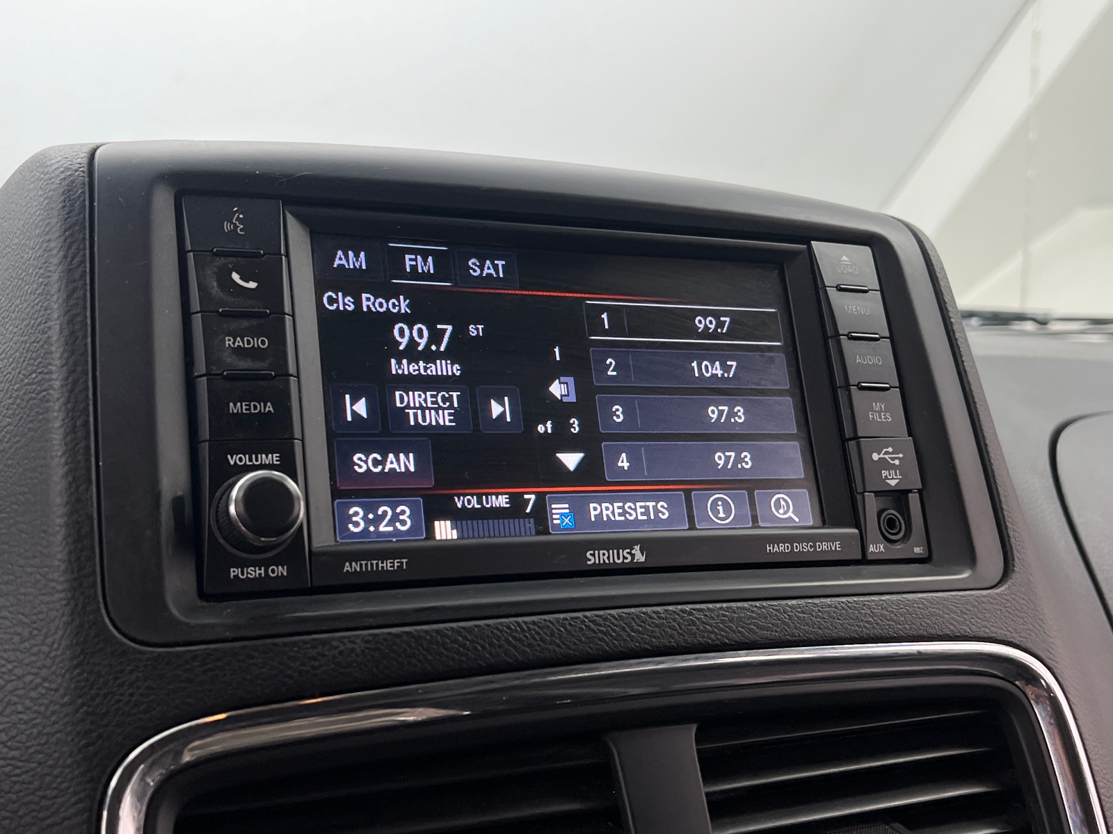 Thumbnail: 2019 Dodge Grand Caravan - 3