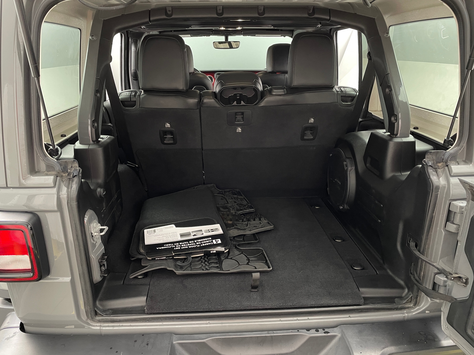 Thumbnail: 2021 Jeep Wrangler - 6