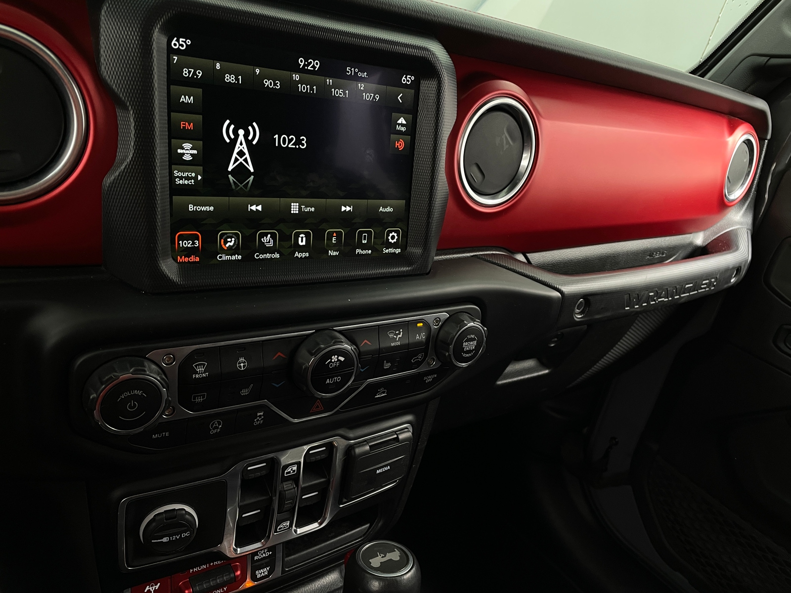 Thumbnail: 2021 Jeep Wrangler - 3