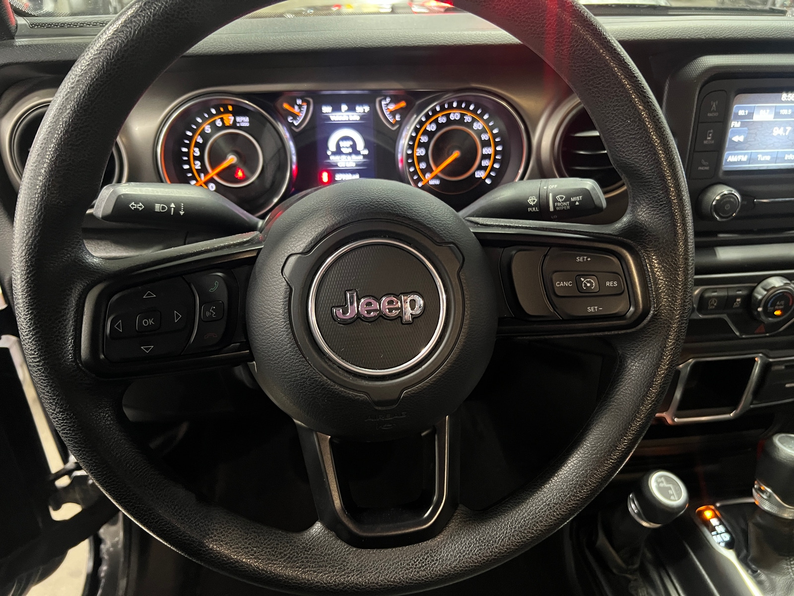 Thumbnail: 2019 Jeep Wrangler - 5