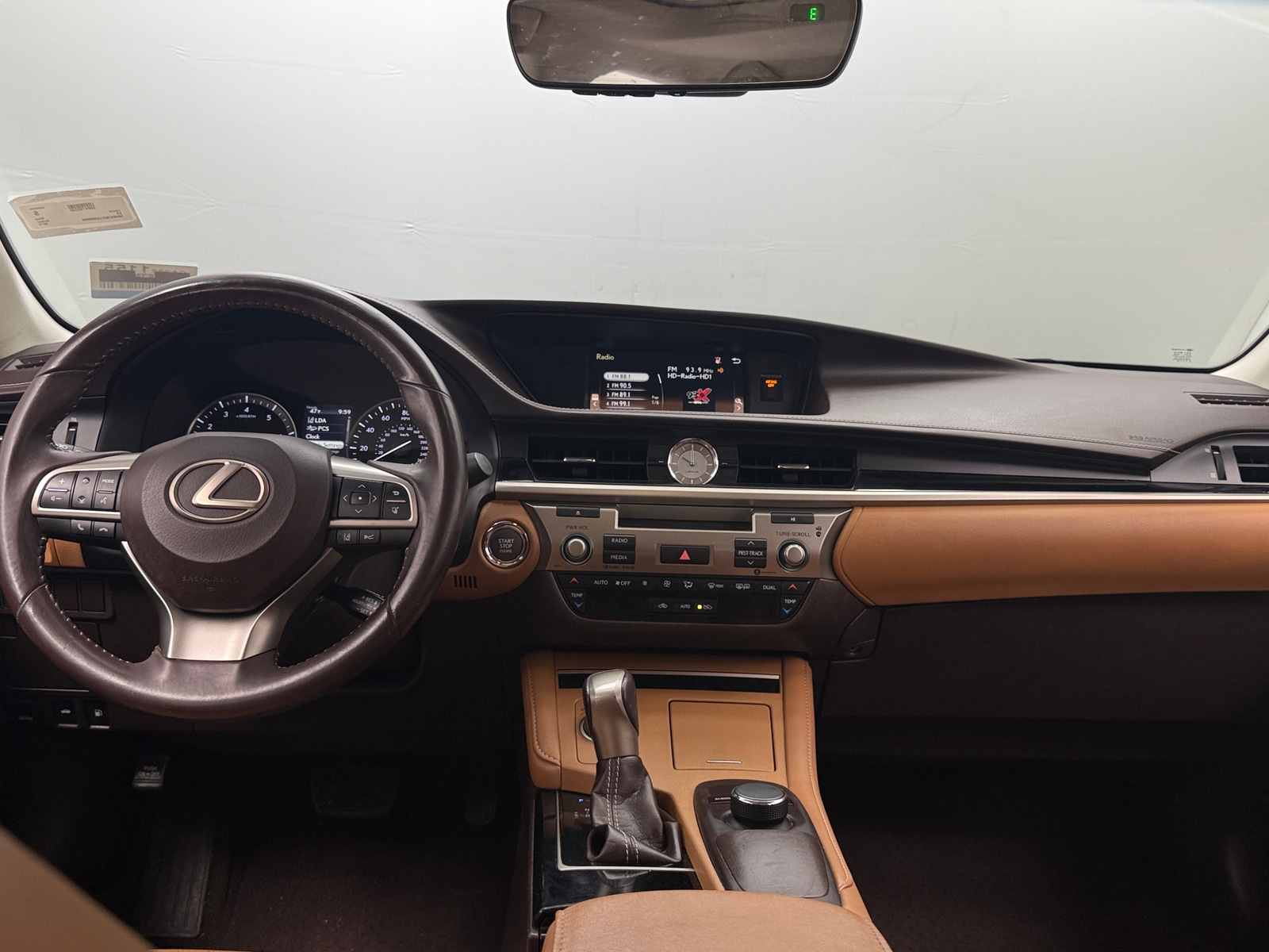 Thumbnail: 2018 Lexus ES - 2