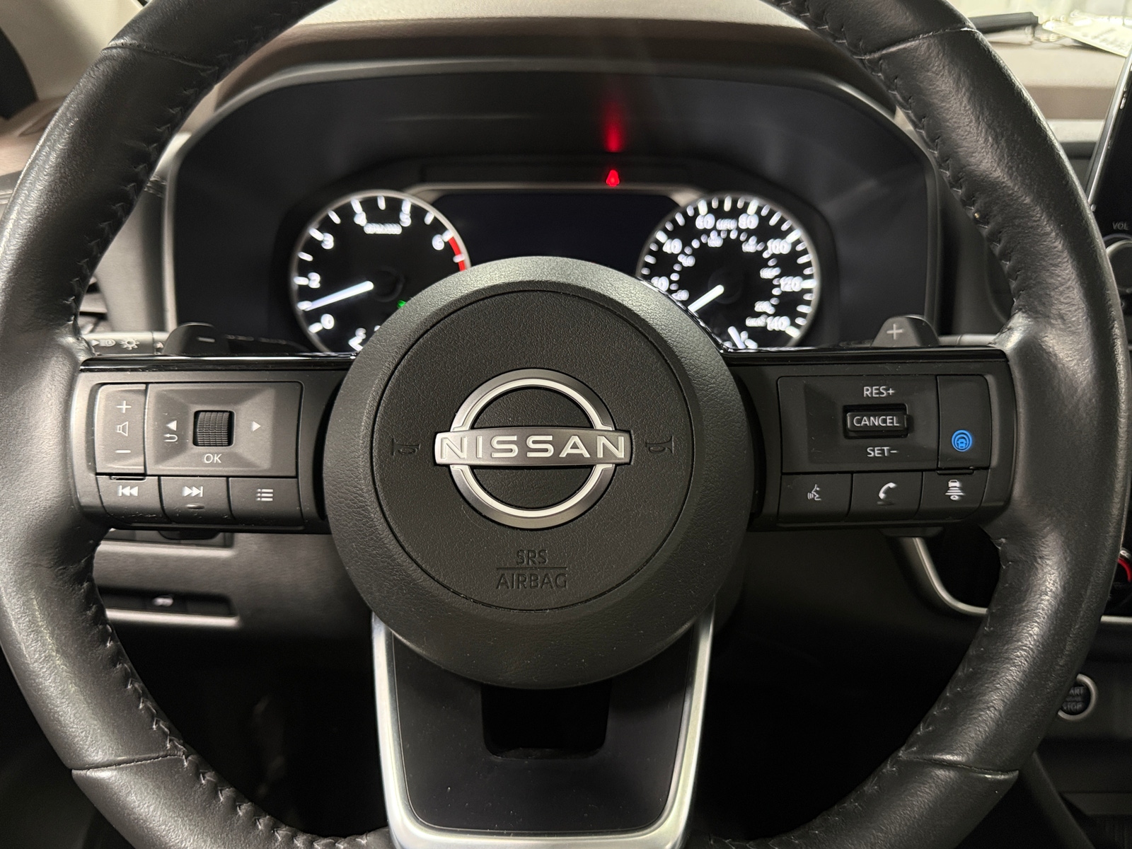 Thumbnail: 2022 Nissan Rogue - 4