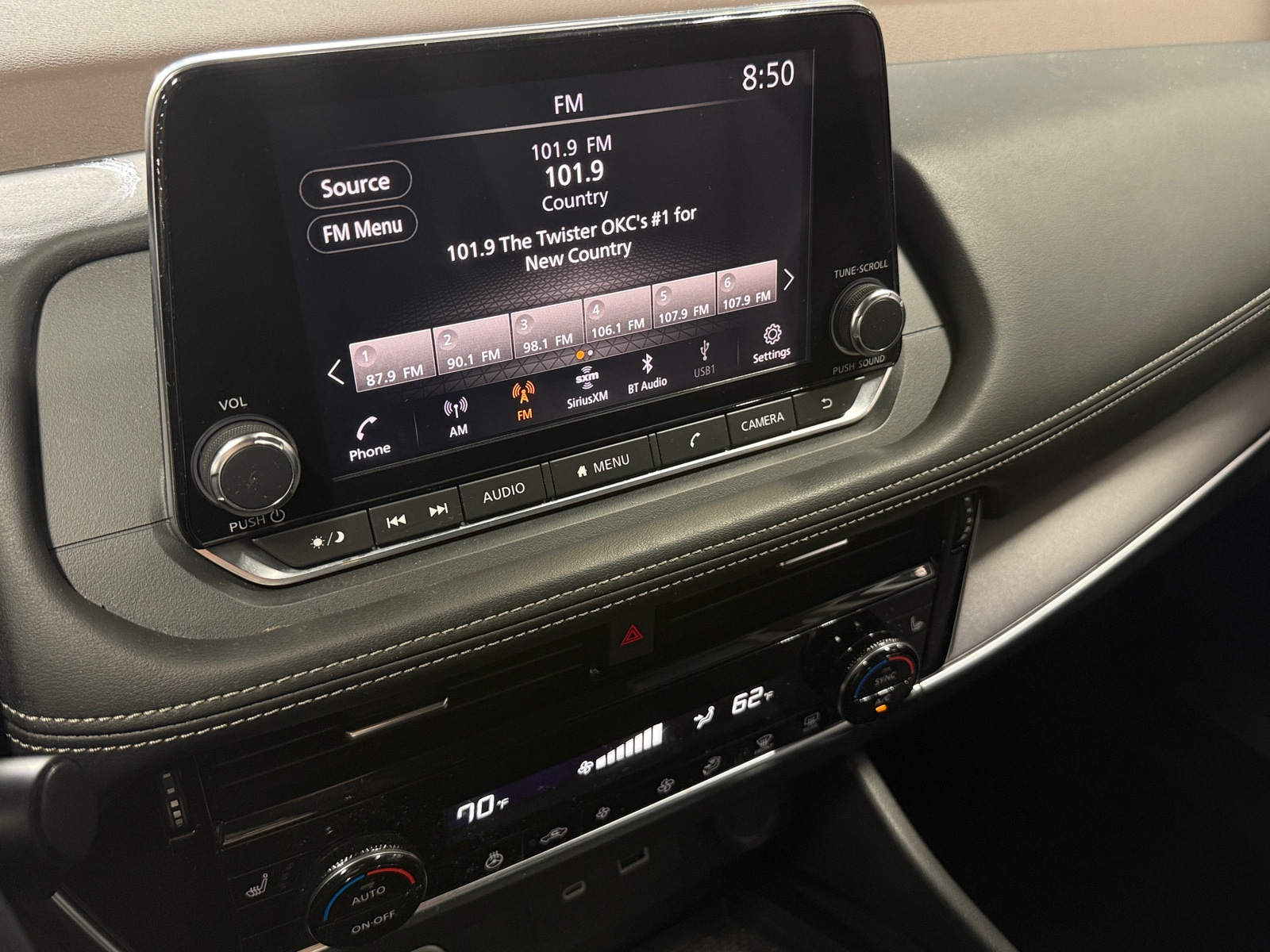 Thumbnail: 2022 Nissan Rogue - 3