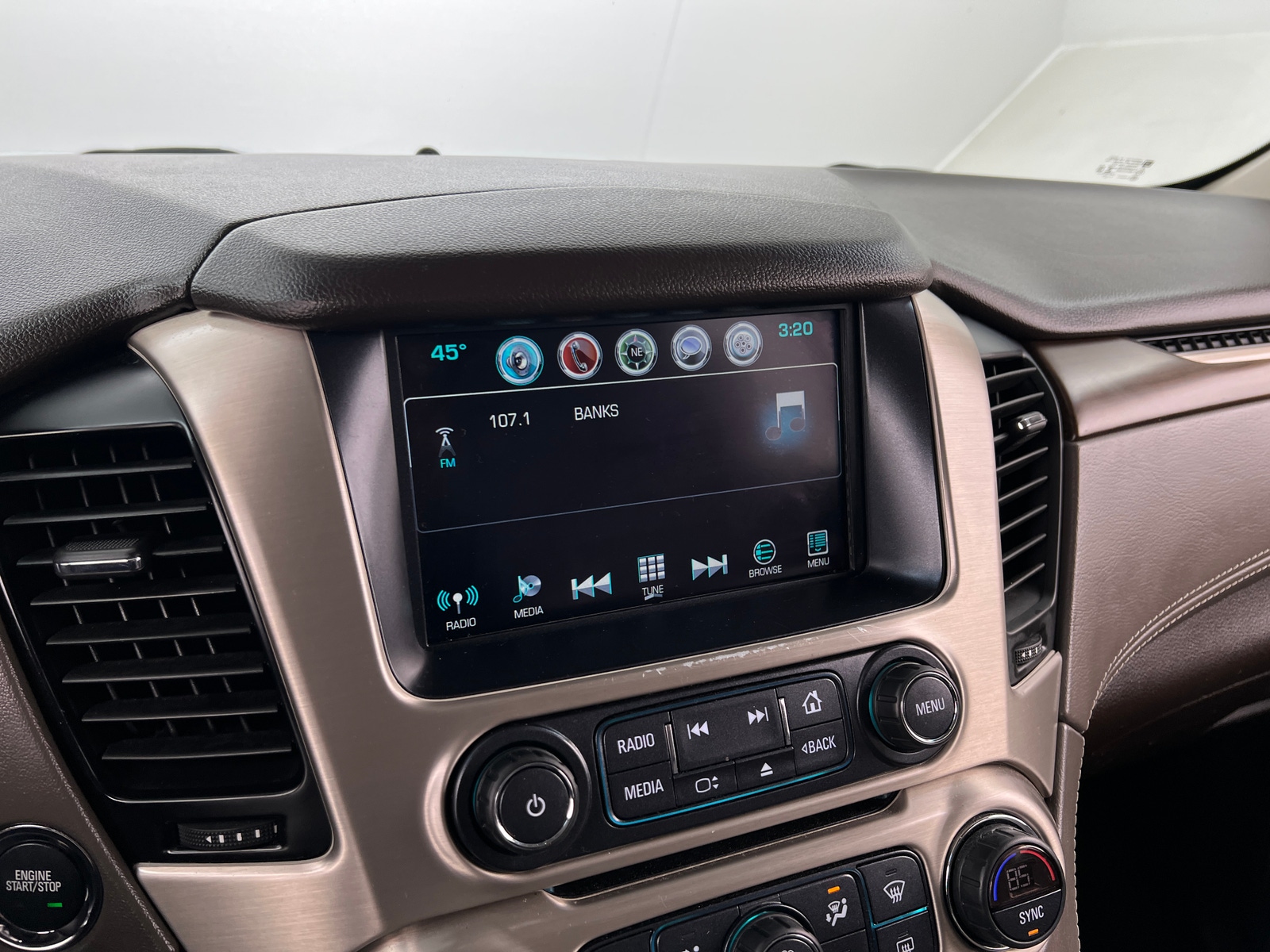 Thumbnail: 2019 GMC Yukon - 3