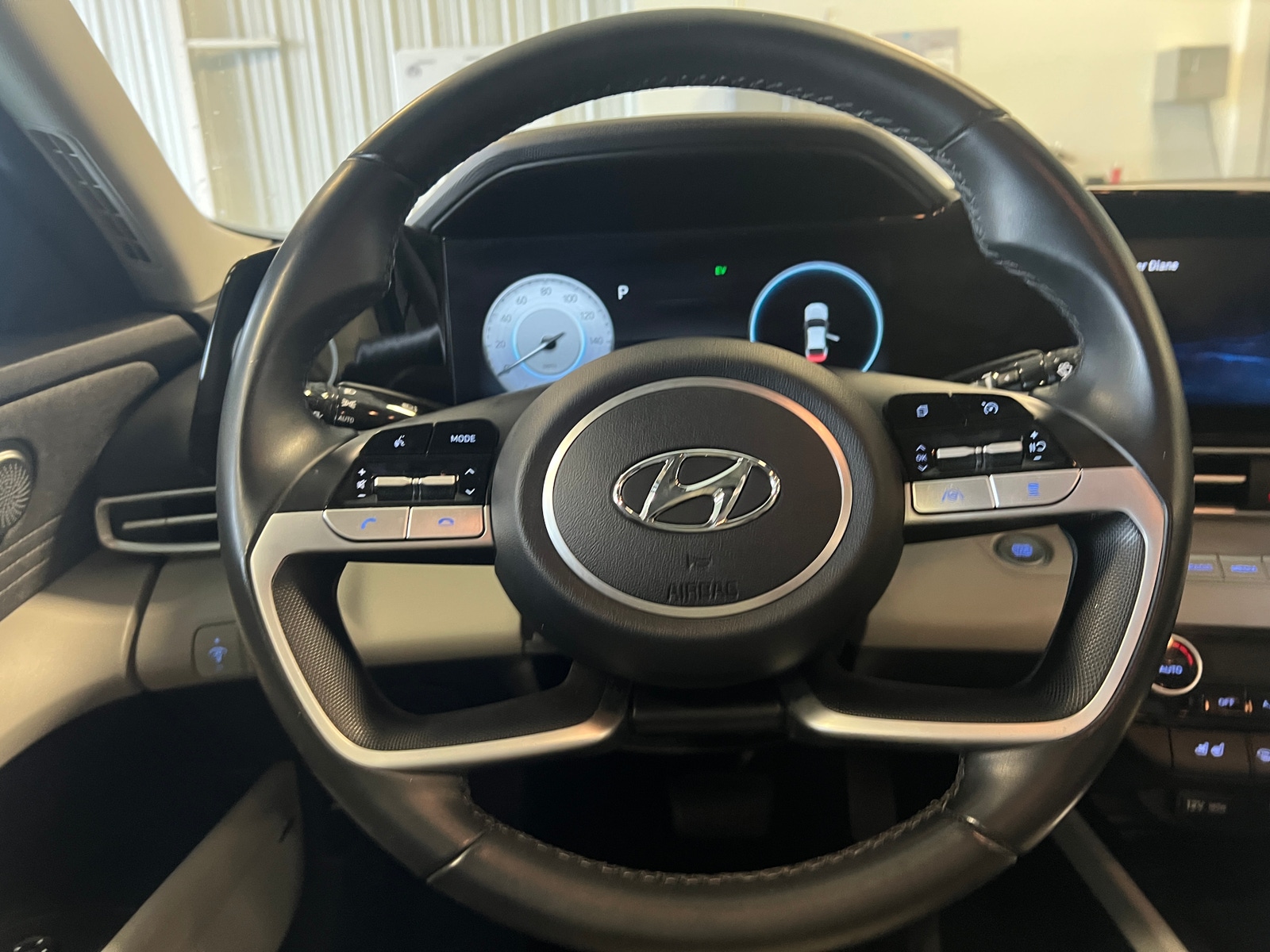 Thumbnail: 2022 Hyundai Elantra - 5