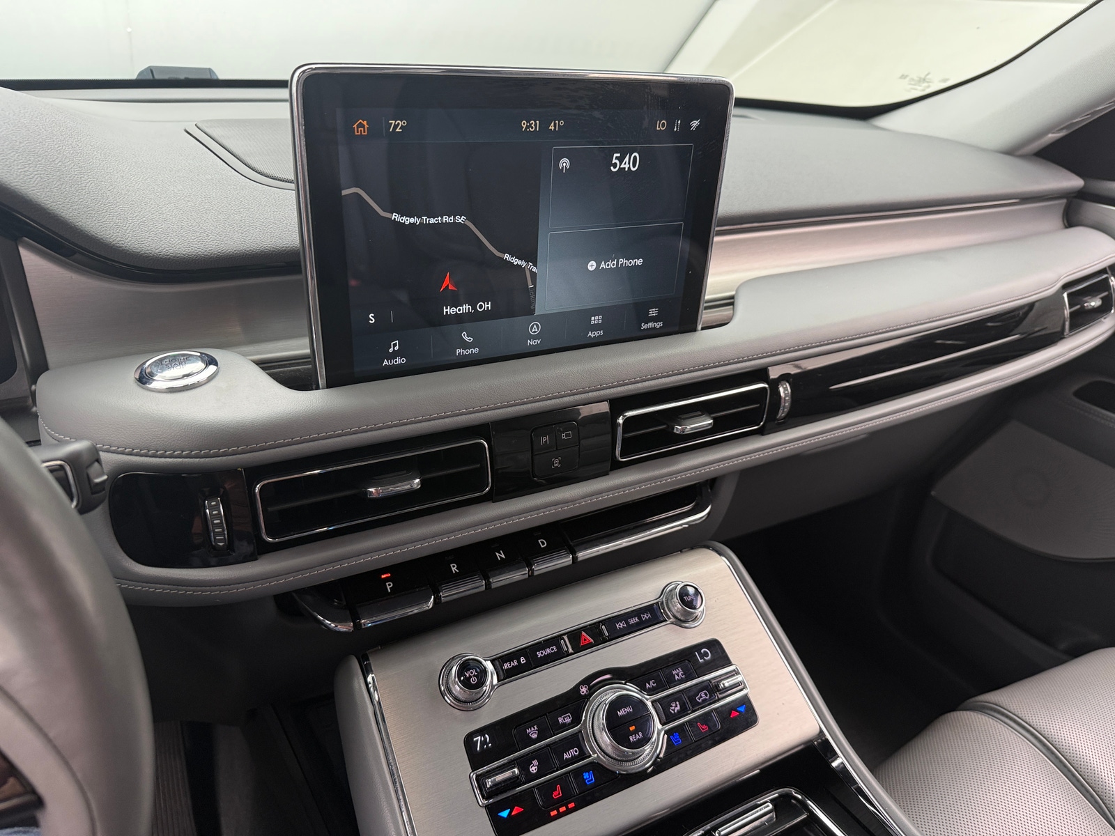 Thumbnail: 2020 Lincoln Aviator - 3