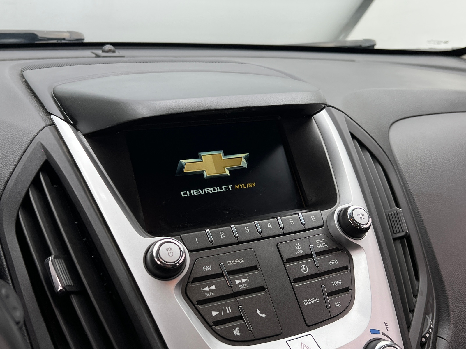 Thumbnail: 2017 Chevrolet Equinox - 4