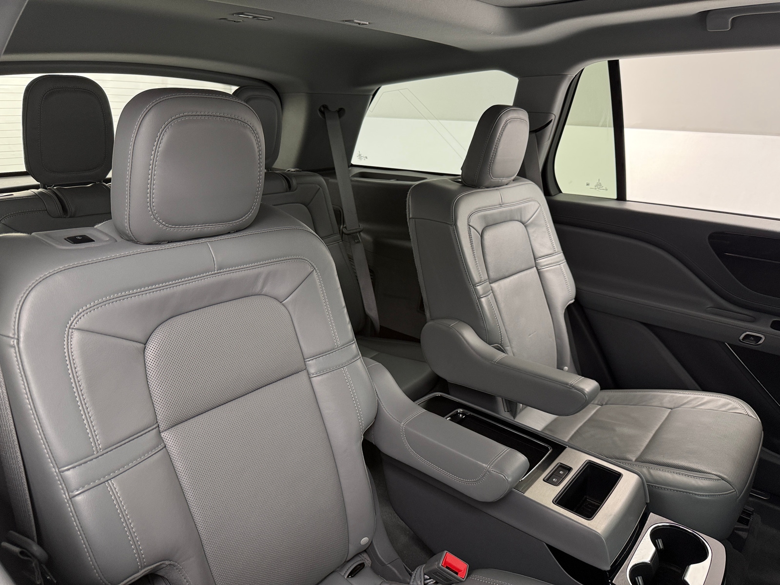 Thumbnail: 2021 Lincoln Aviator - 5