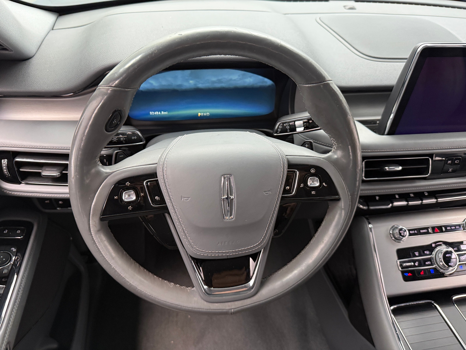 Thumbnail: 2021 Lincoln Aviator - 4