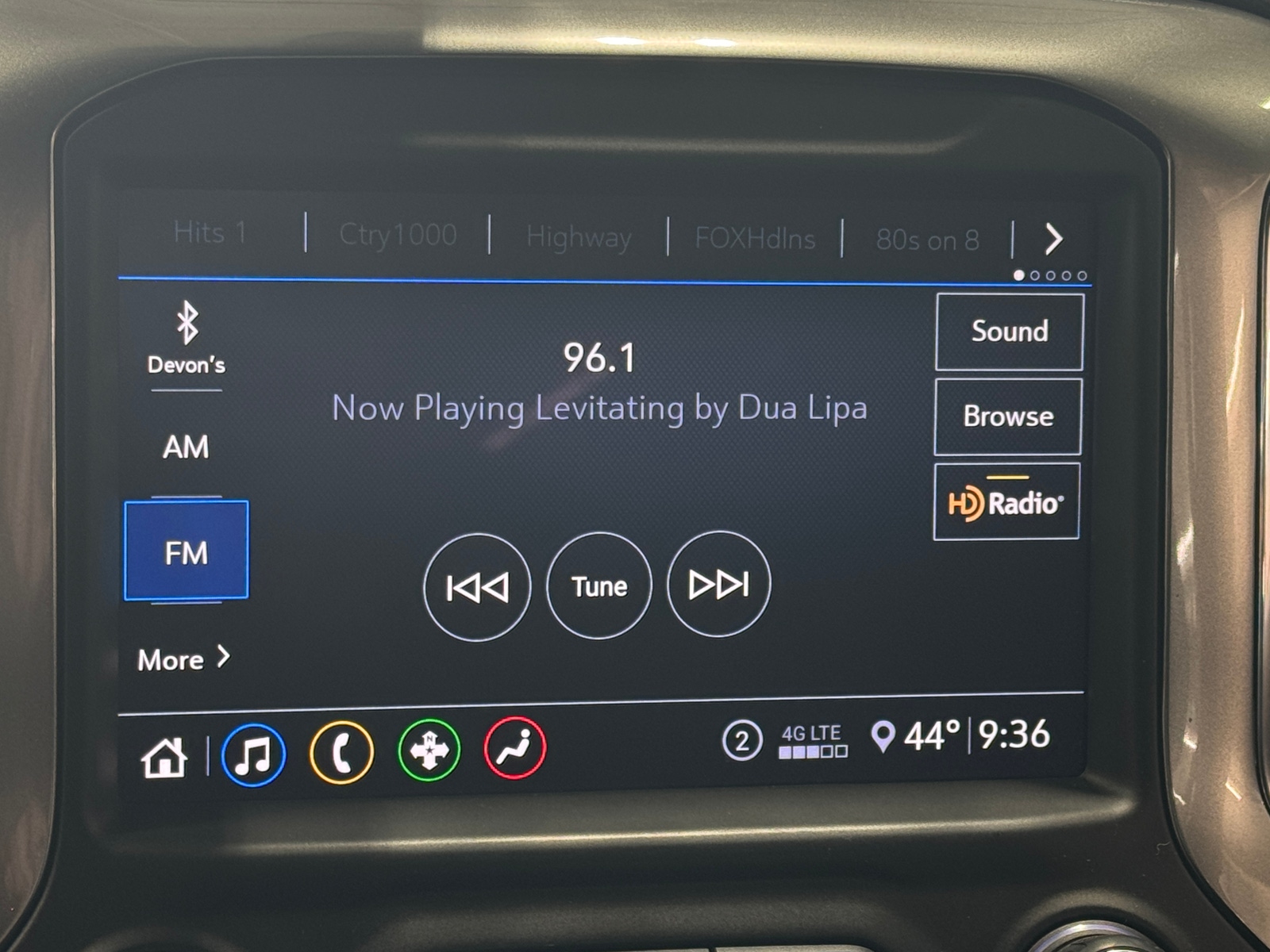 Thumbnail: 2020 Chevrolet Silverado 1500 - 4