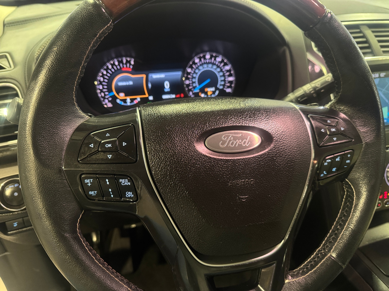 Thumbnail: 2018 Ford Explorer - 4