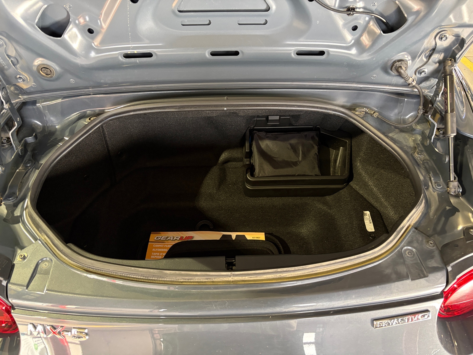 Thumbnail: 2021 Mazda MX-5 Miata - 5