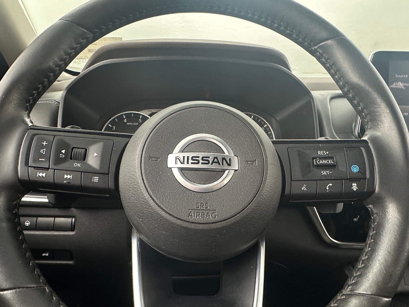 Thumbnail: 2021 Nissan Rogue - 4