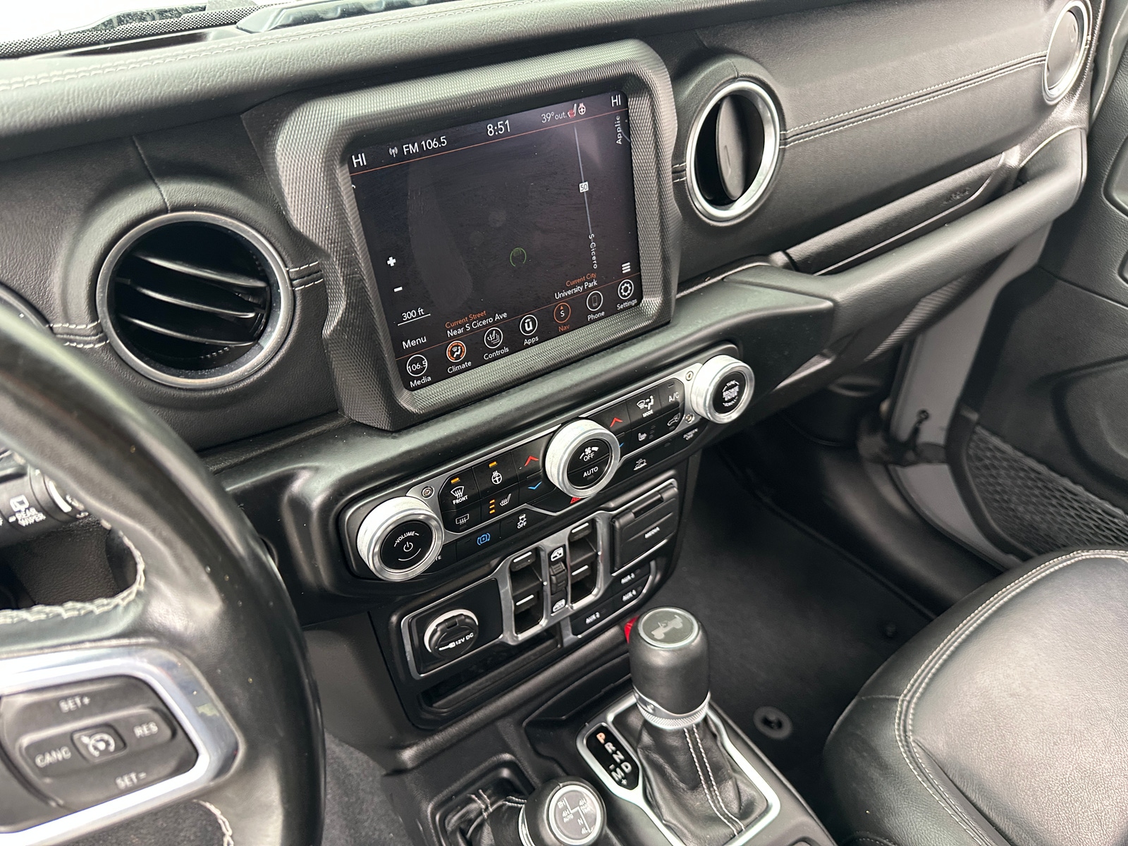 Thumbnail: 2022 Jeep Wrangler - 3