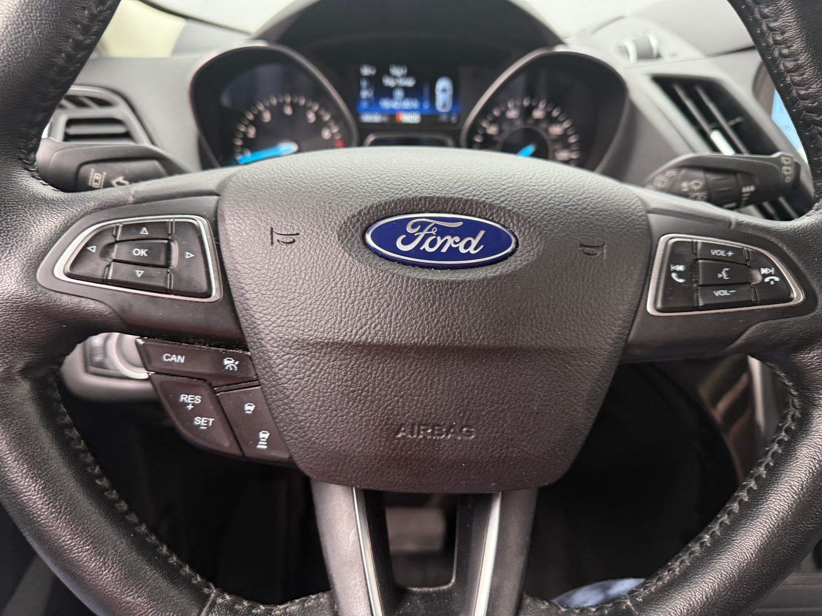 Thumbnail: 2019 Ford Escape - 4