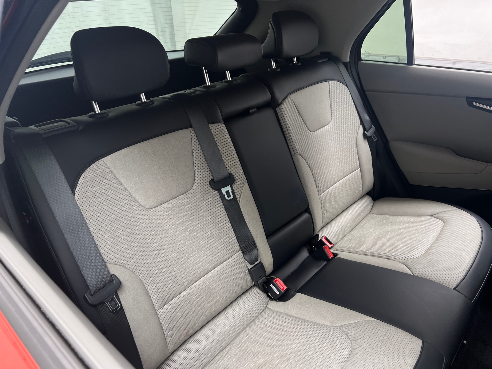 Thumbnail: 2023 Kia Niro - 5