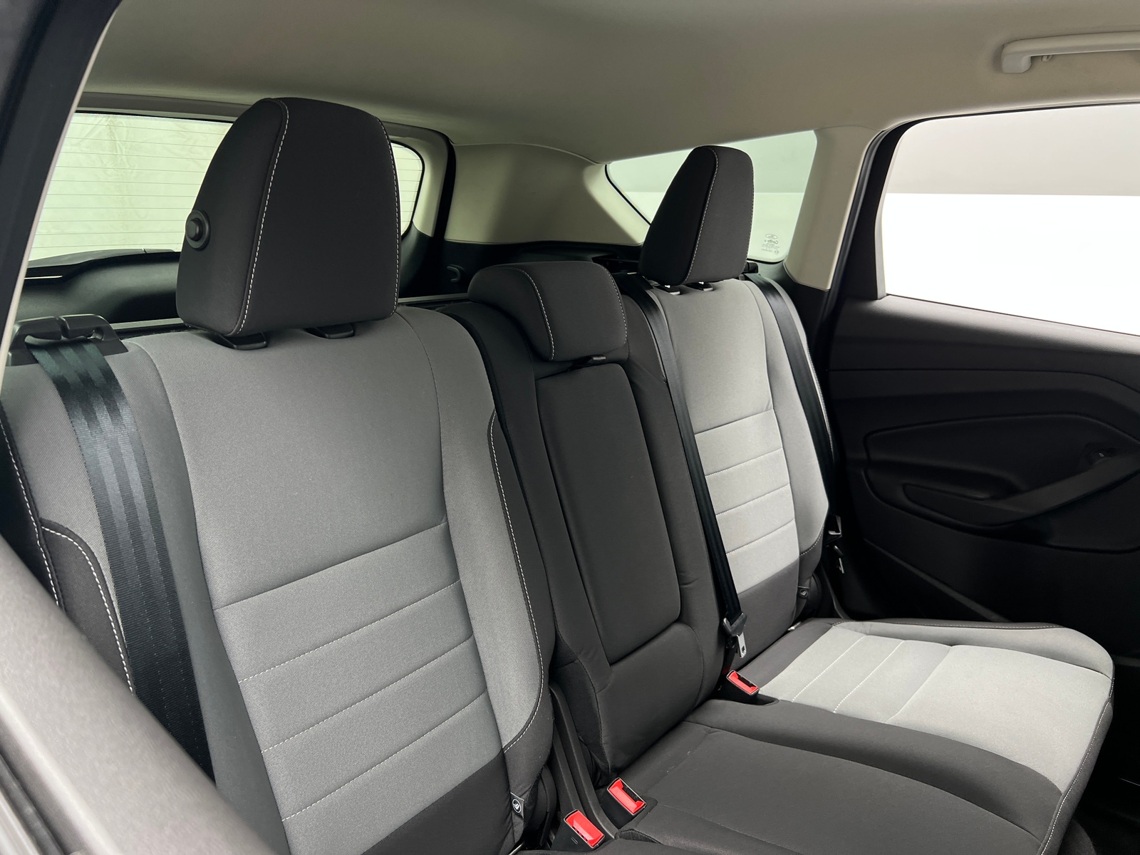 Thumbnail: 2016 Ford Escape - 6