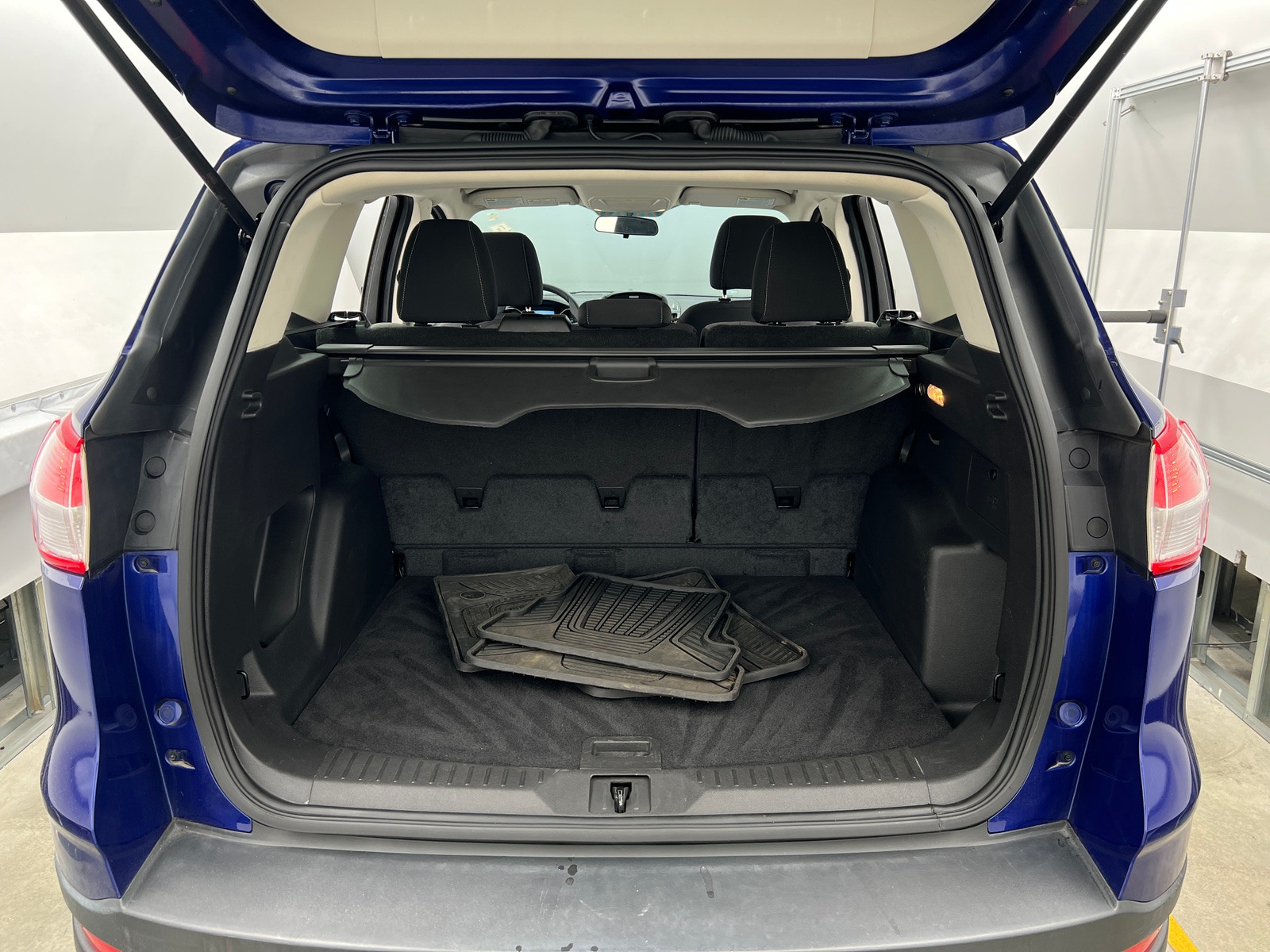 Thumbnail: 2016 Ford Escape - 7