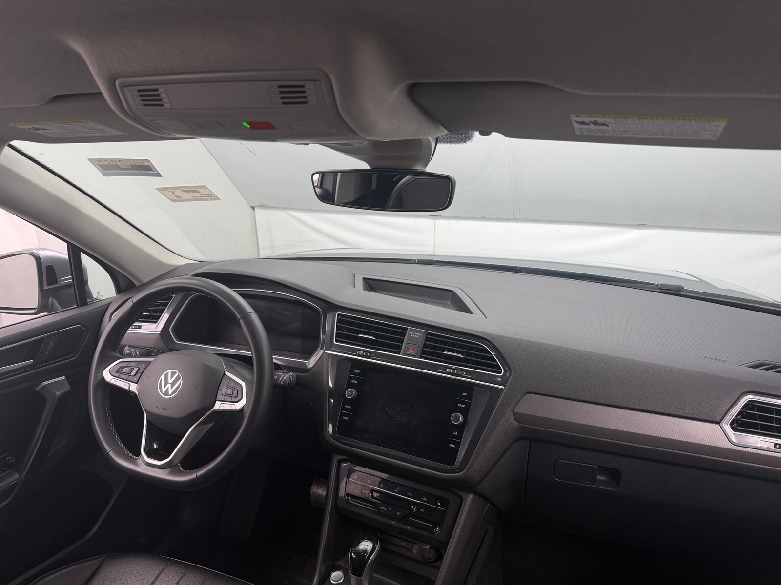 Thumbnail: 2024 Volkswagen Tiguan - 2