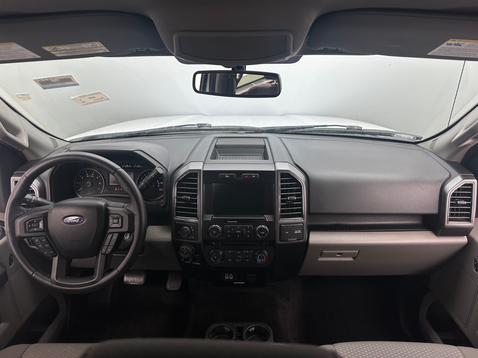 Thumbnail: 2017 Ford Econoline - 3