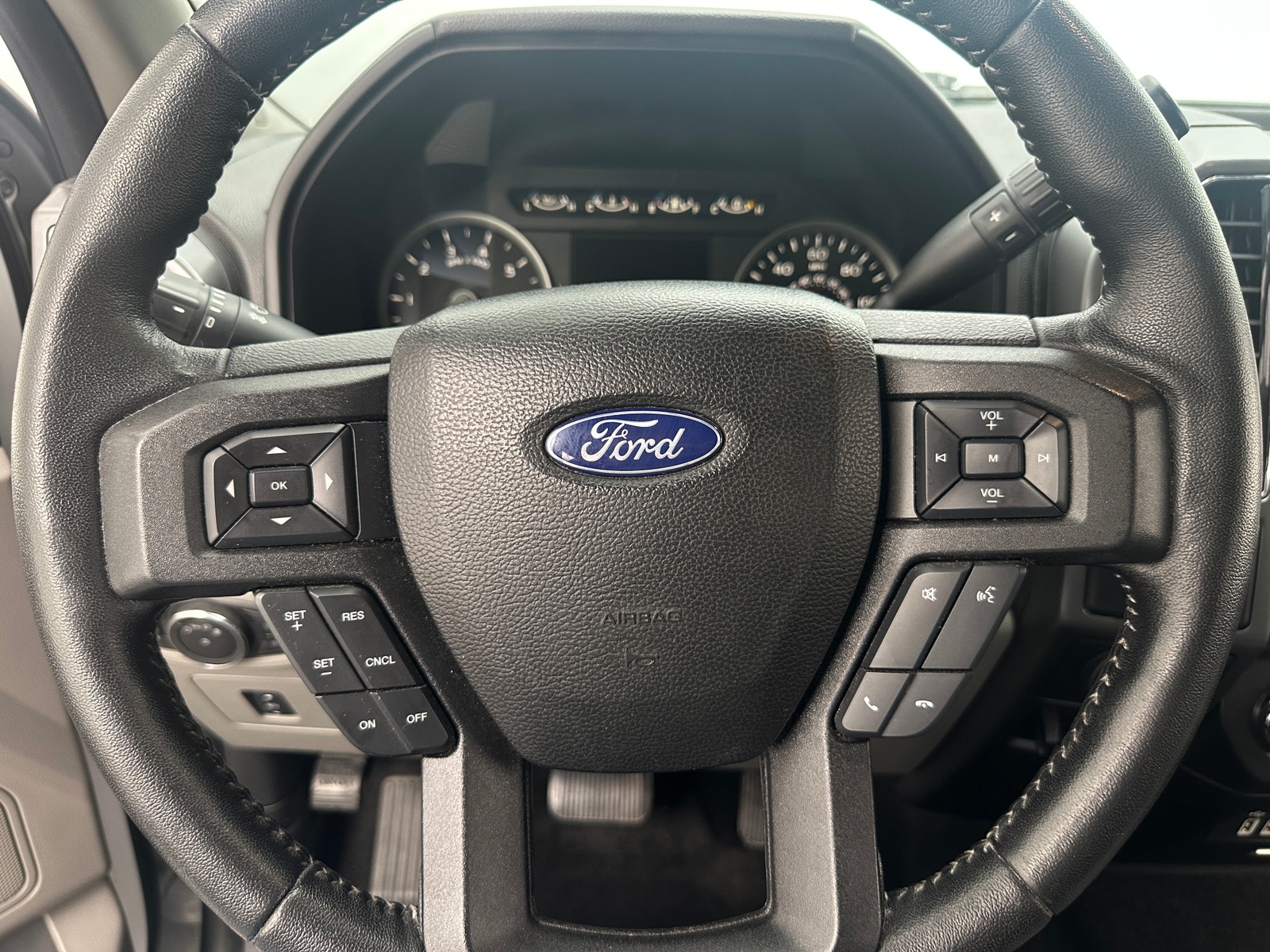 Thumbnail: 2017 Ford Econoline - 5