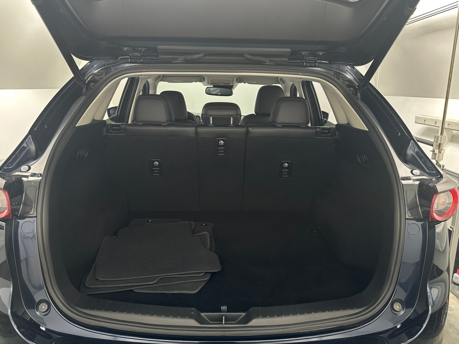 Thumbnail: 2021 Mazda CX-5 - 6